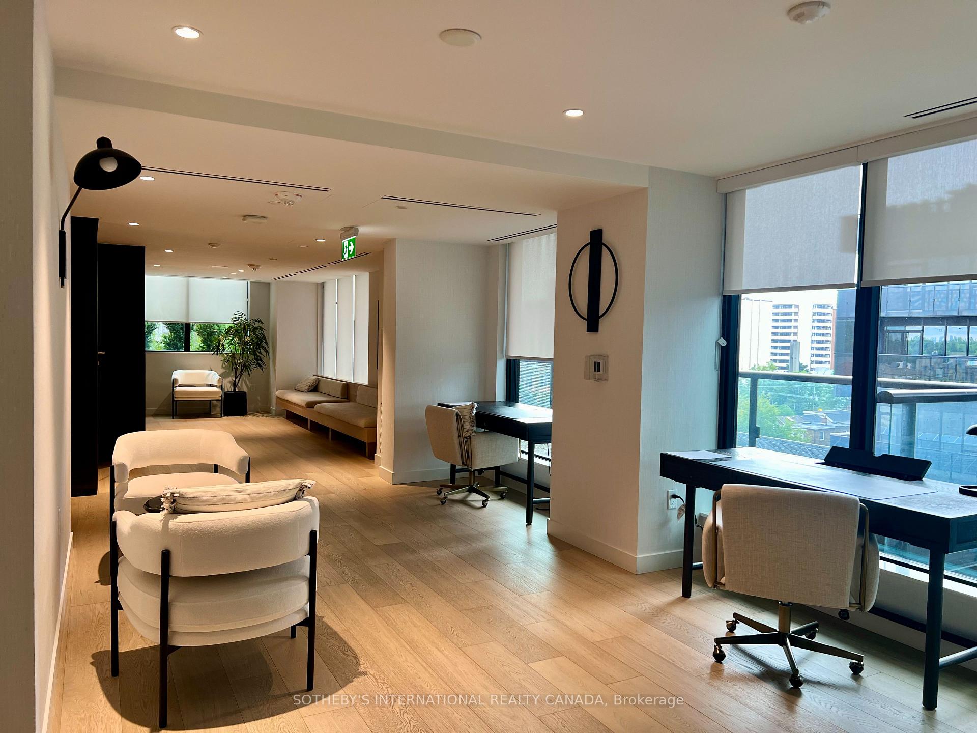 117 Broadway Avenue, Toronto