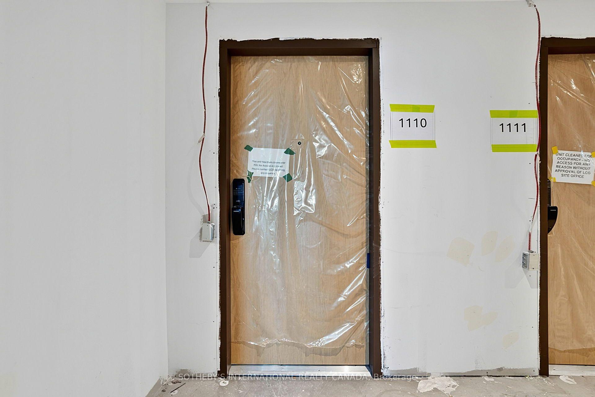 109 Erskine Avenue 1110, Toronto Unit: 1110