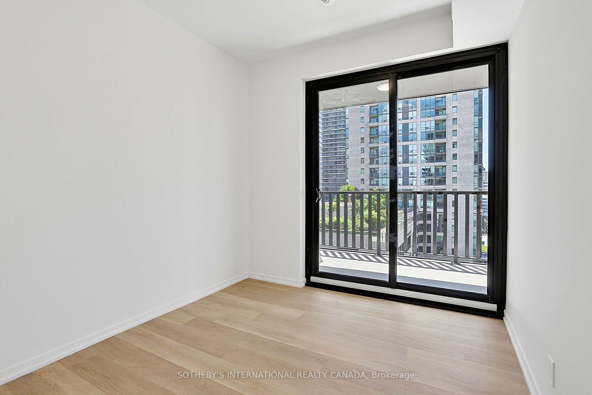 109 Erskine Avenue 1110, Toronto Unit: 1110