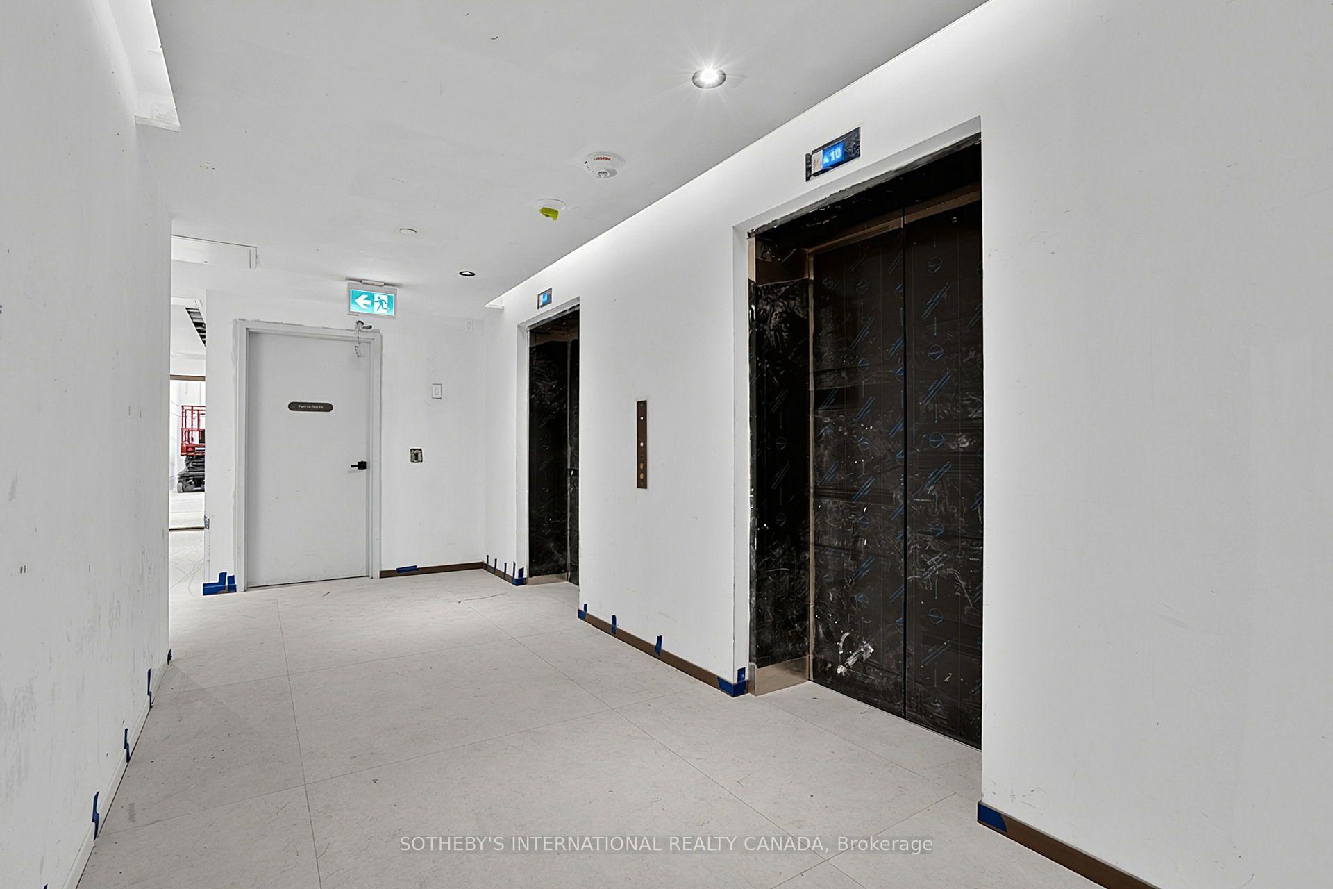 109 Erskine Avenue 1110, Toronto Unit: 1110