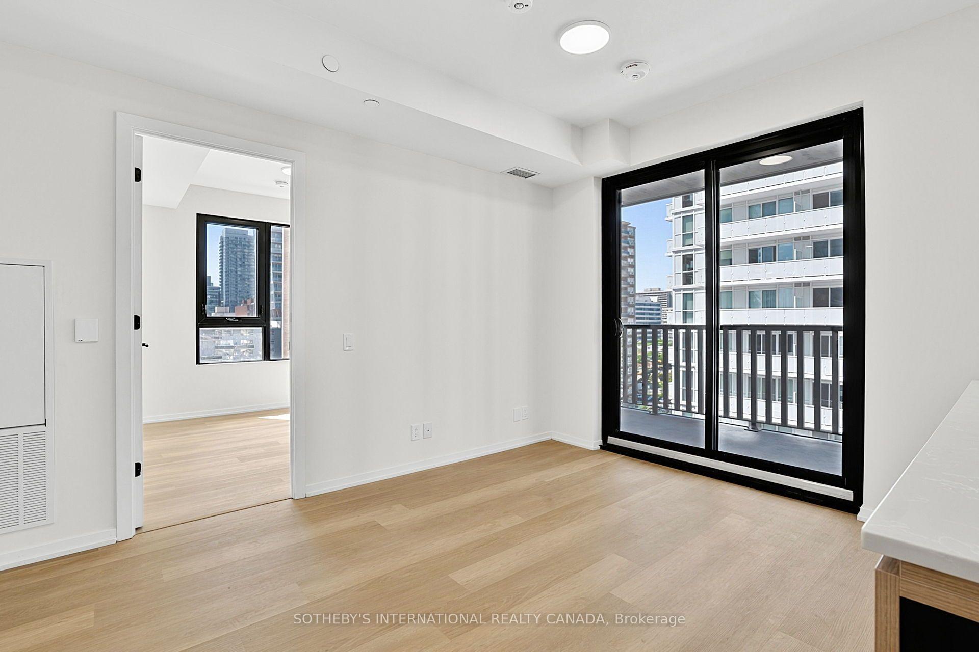 109 Erskine Avenue 1110, Toronto Unit: 1110