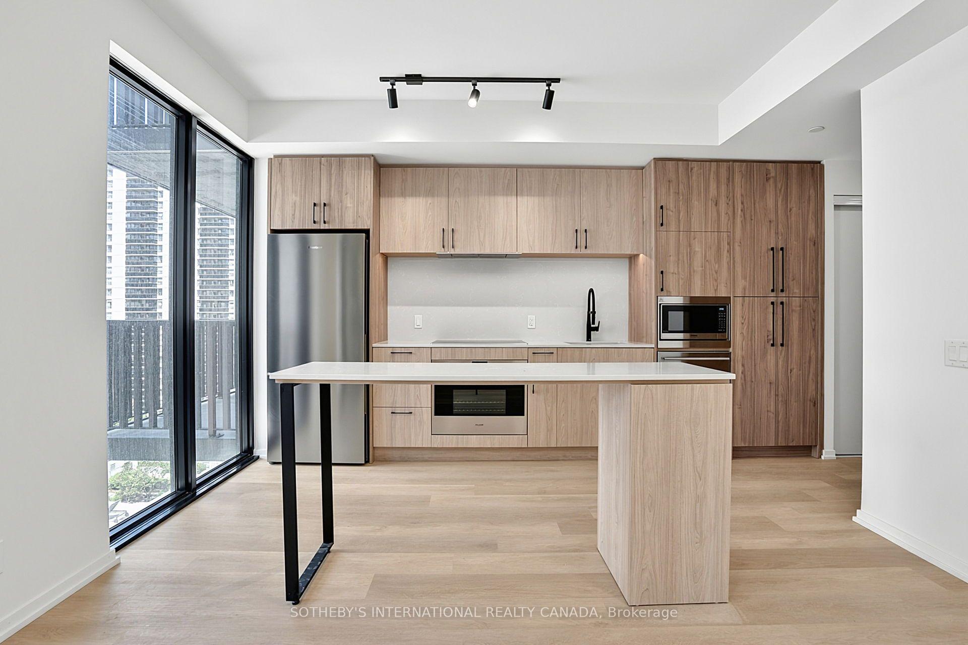 109 Erskine Avenue 1110, Toronto Unit: 1110
