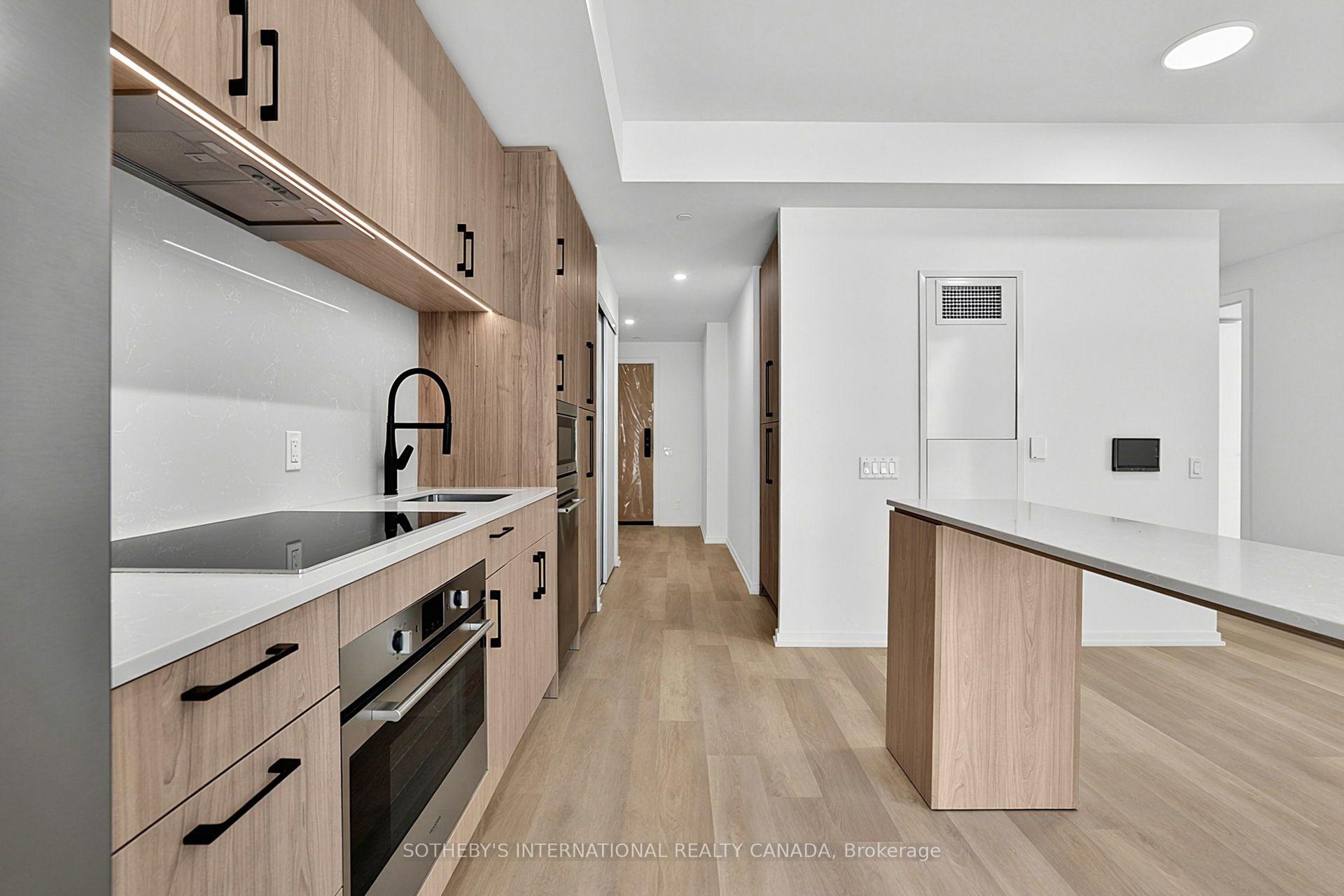 109 Erskine Avenue 1110, Toronto Unit: 1110