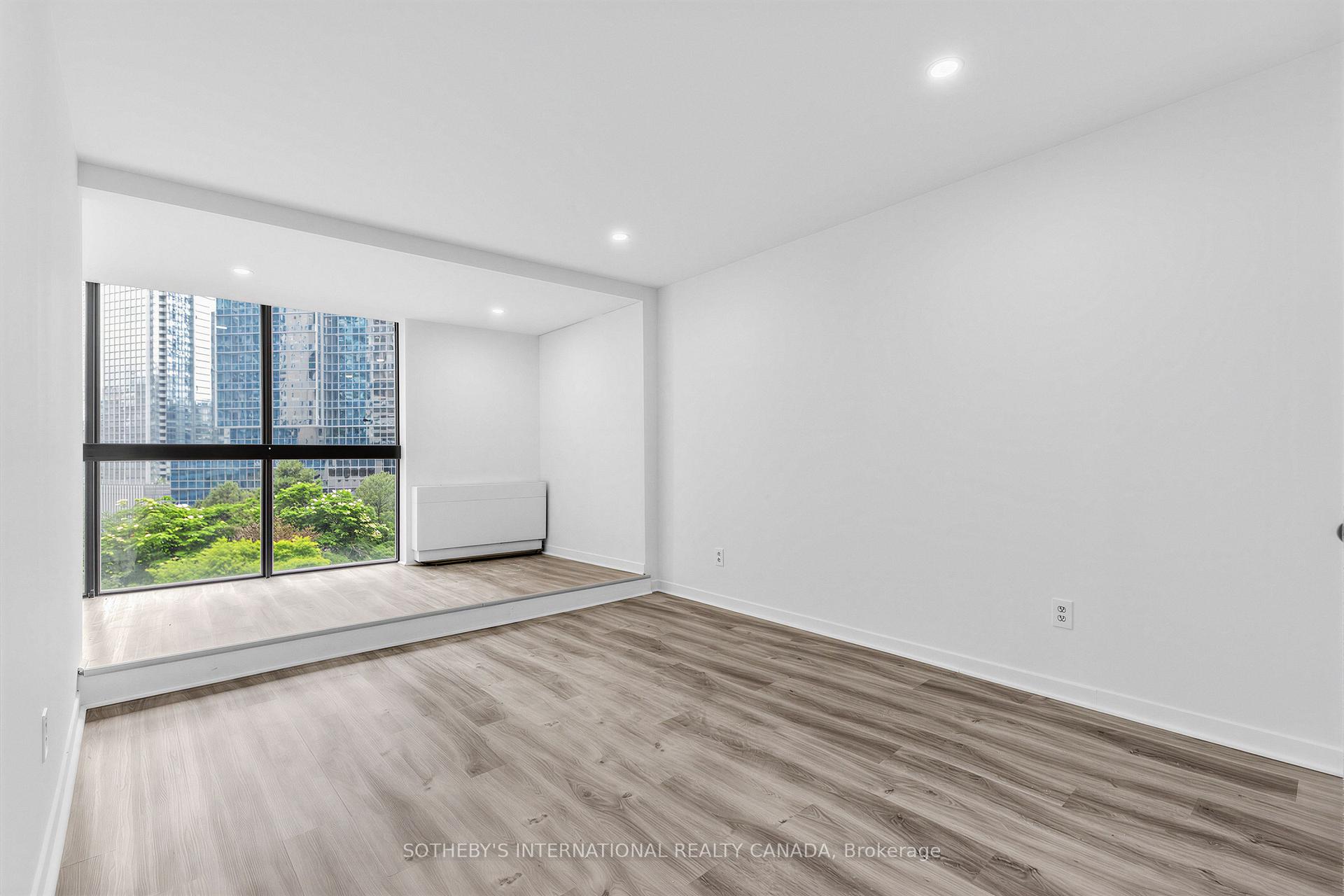 33 Harbour Square 1008, Toronto Unit: 1008