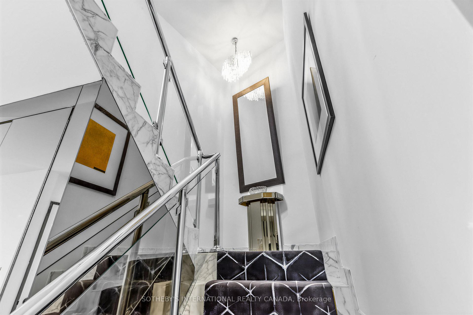 33 Harbour Square 1008, Toronto Unit: 1008