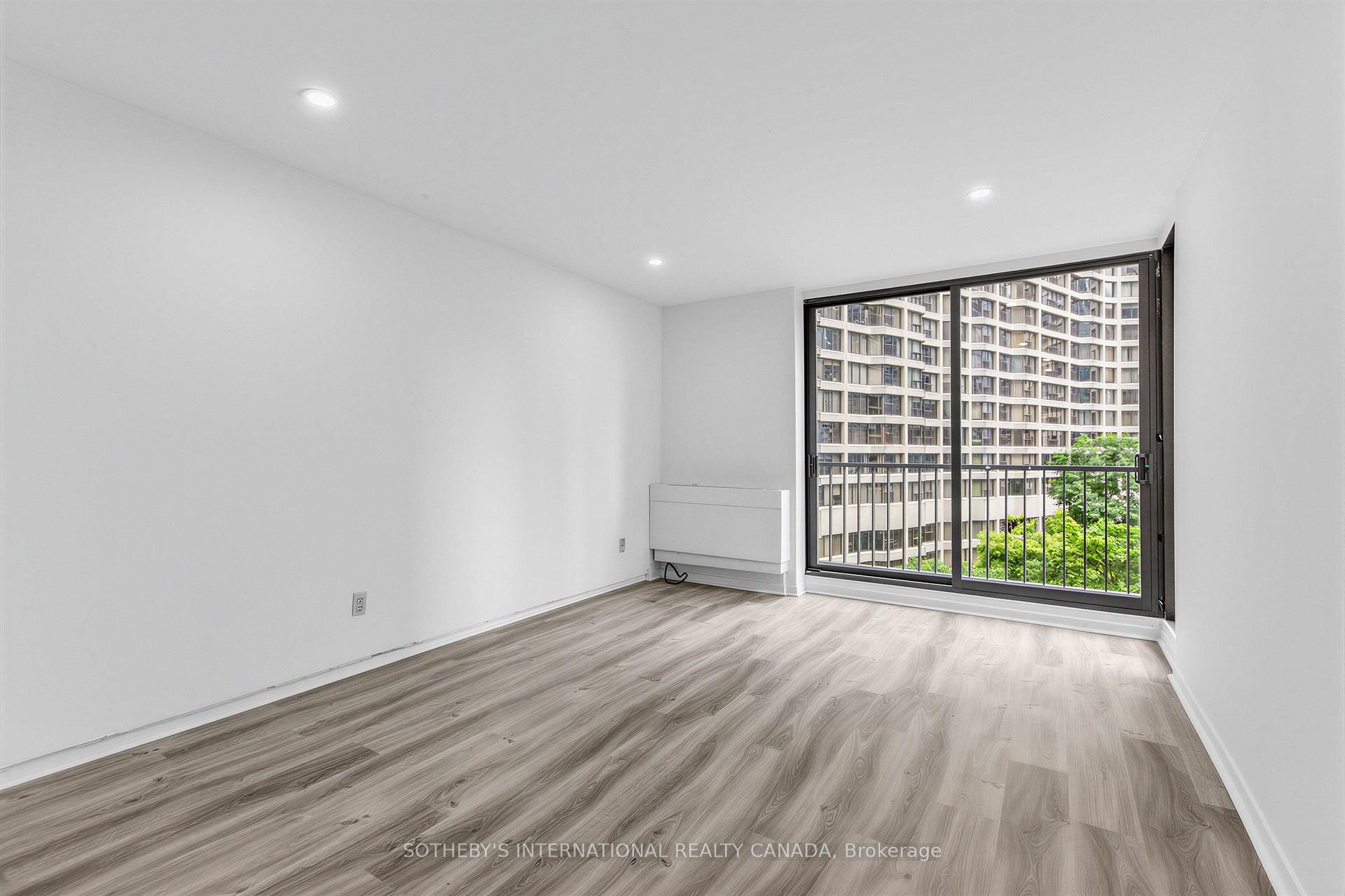 33 Harbour Square 1008, Toronto Unit: 1008