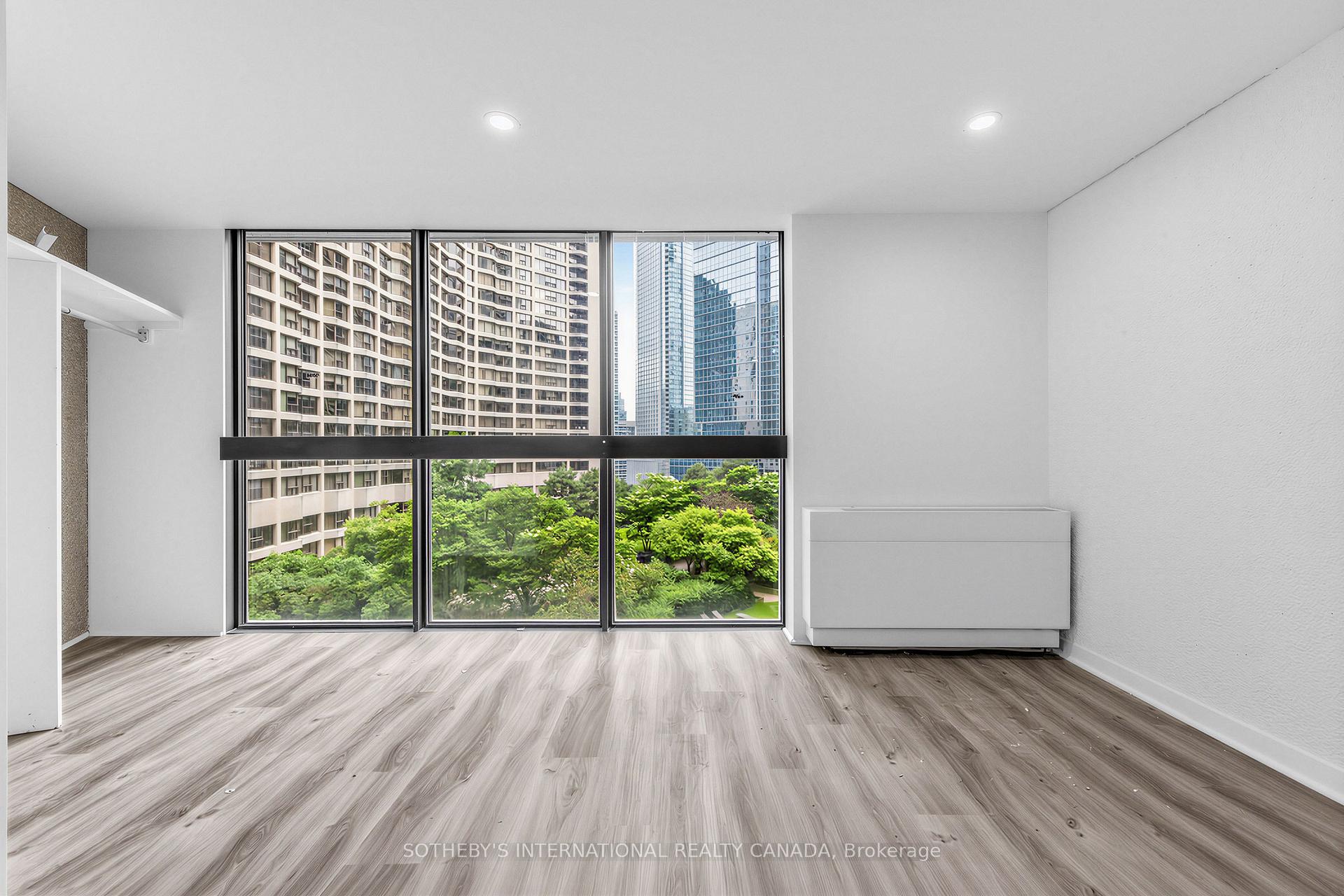 33 Harbour Square 1008, Toronto Unit: 1008