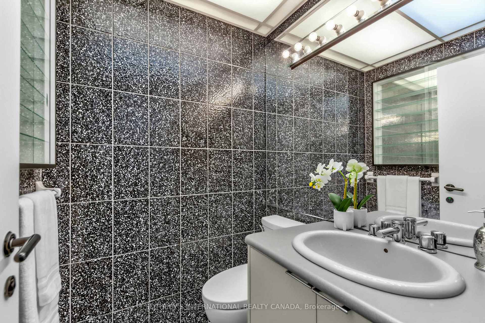 33 Harbour Square 1008, Toronto Unit: 1008