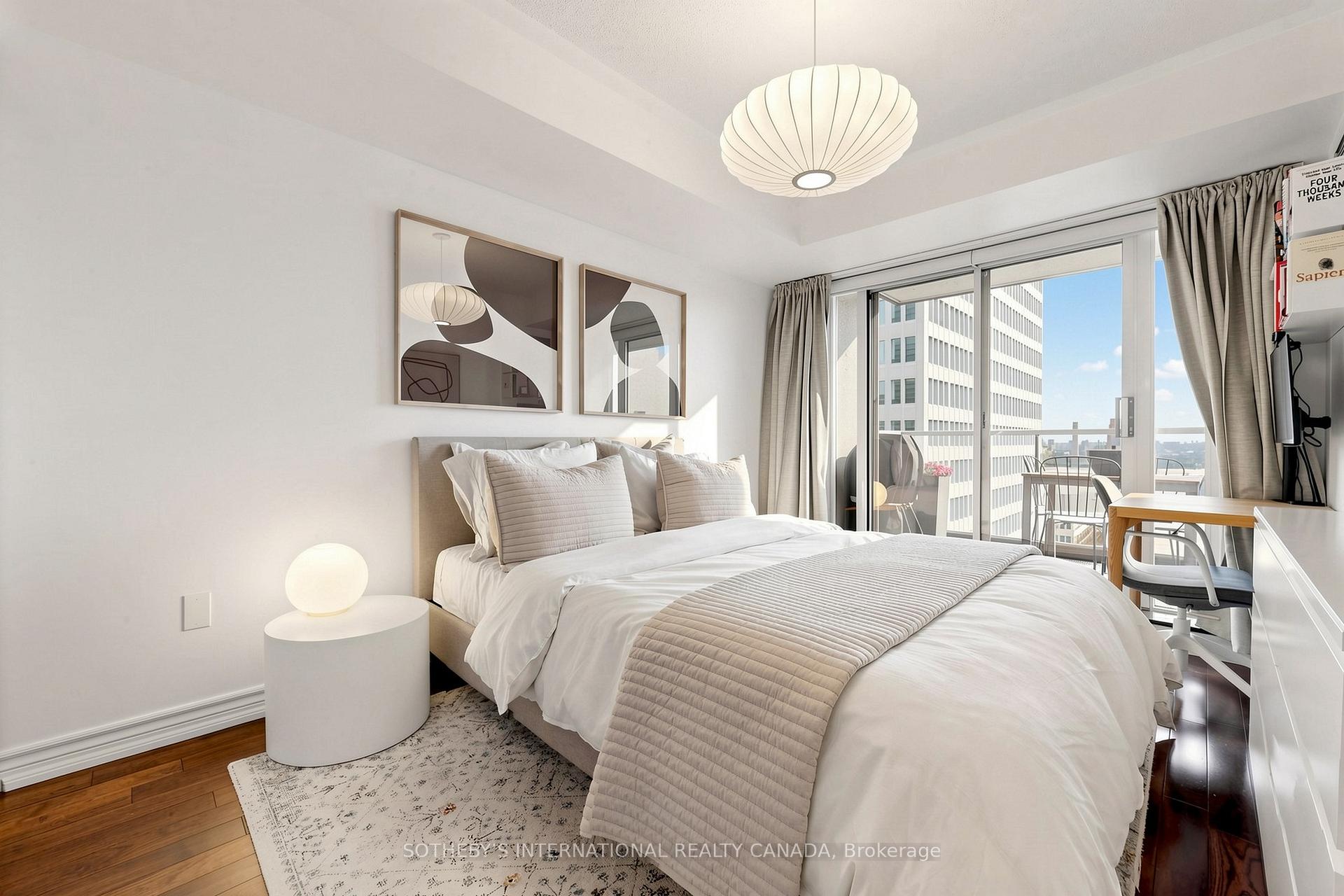 909 Bay Street 2303, Toronto Unit: 2303