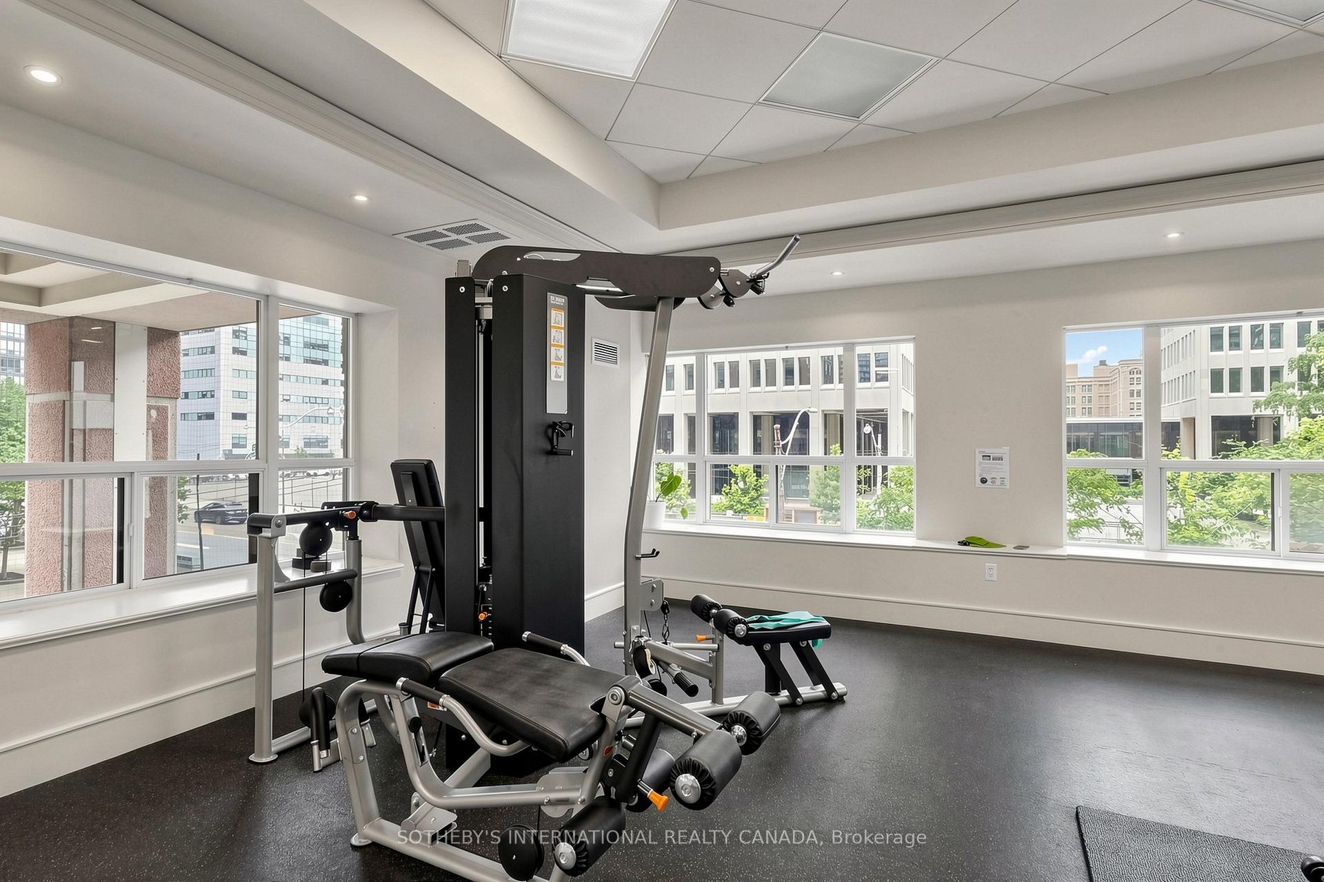 909 Bay Street 2303, Toronto Unit: 2303