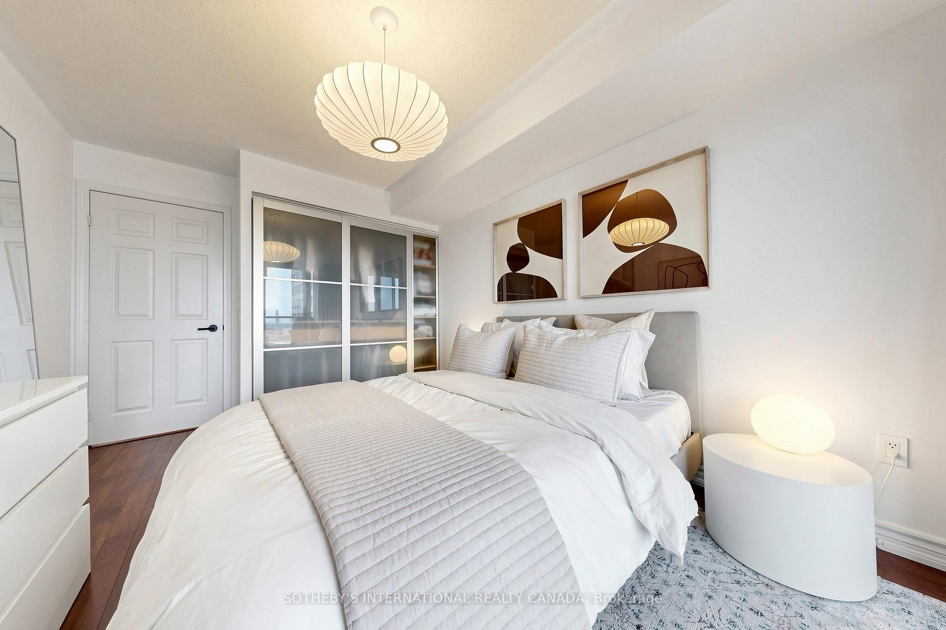 909 Bay Street 2303, Toronto Unit: 2303