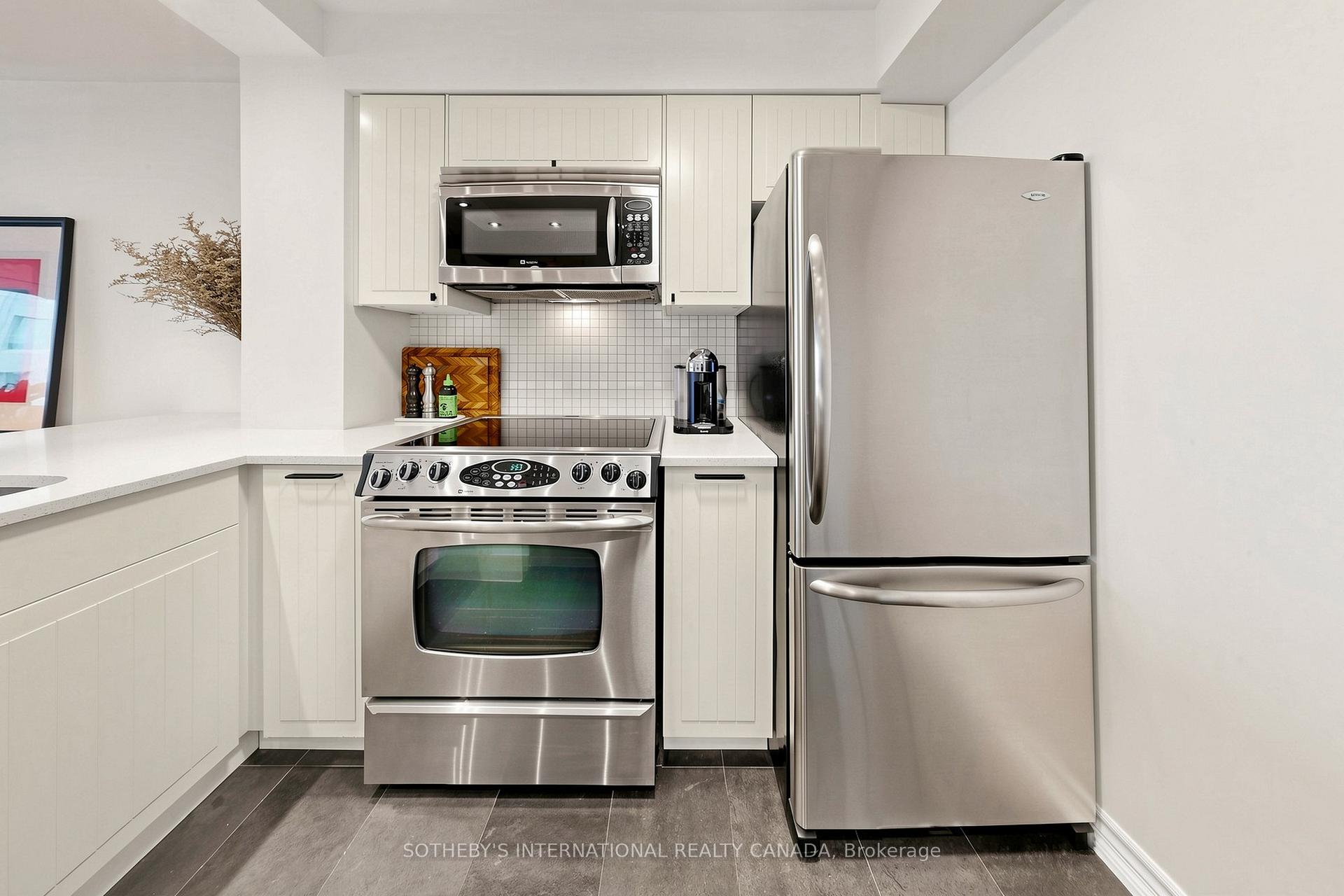 909 Bay Street 2303, Toronto Unit: 2303