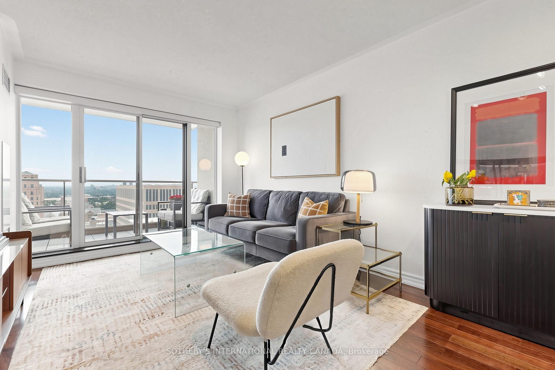 909 Bay Street 2303, Toronto Unit: 2303