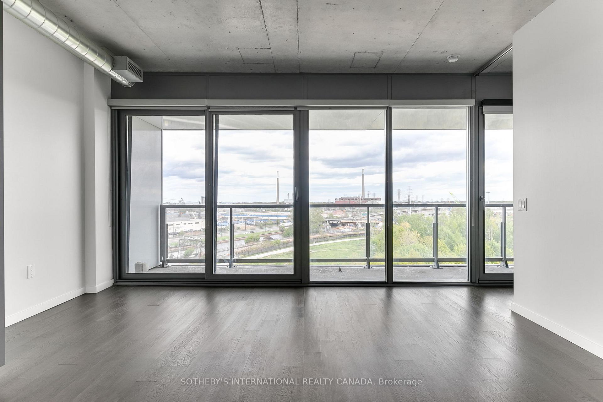 170 Bayview Avenue 820, Toronto Unit: 820