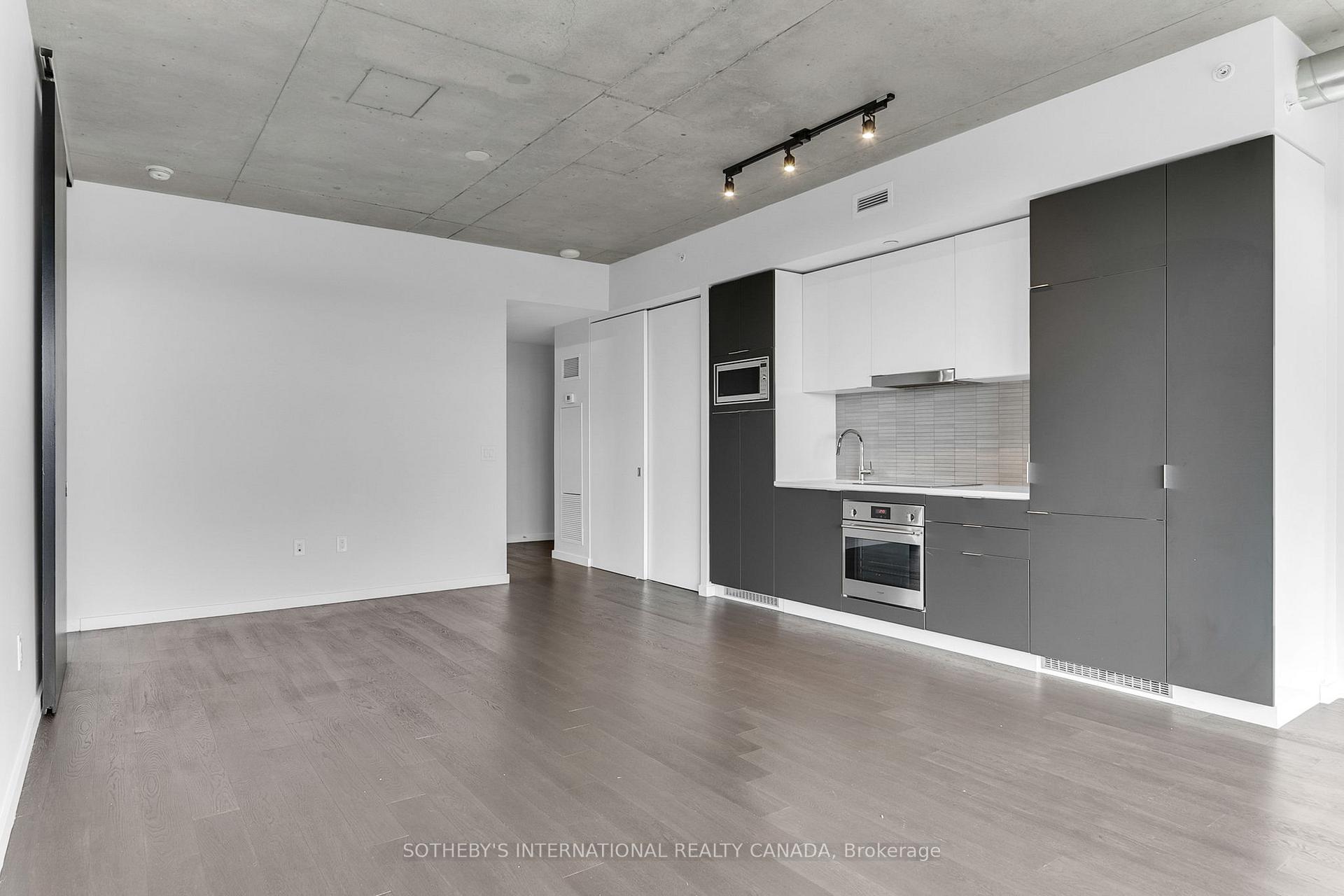 170 Bayview Avenue 820, Toronto Unit: 820