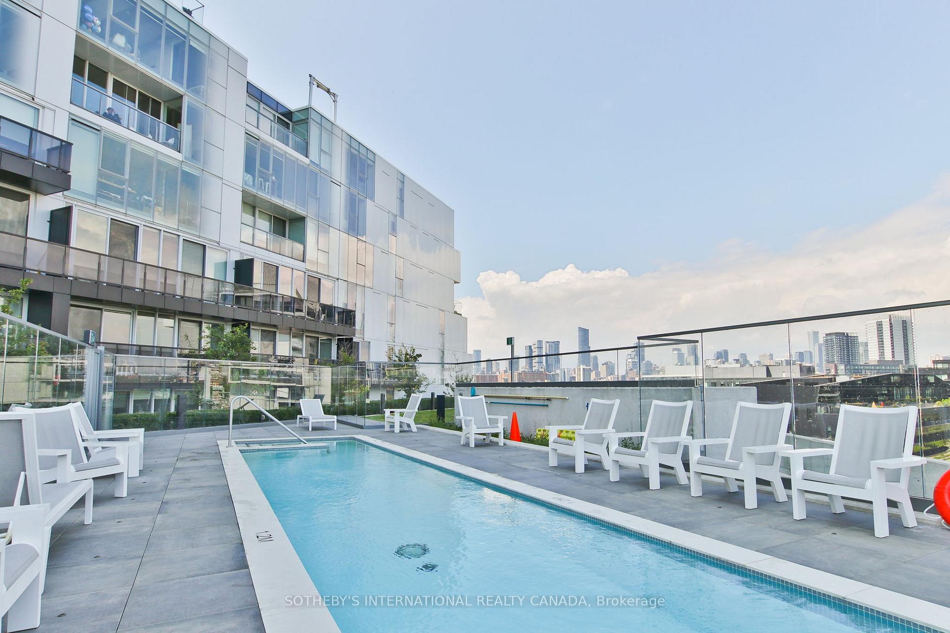 170 Bayview Avenue 820, Toronto Unit: 820