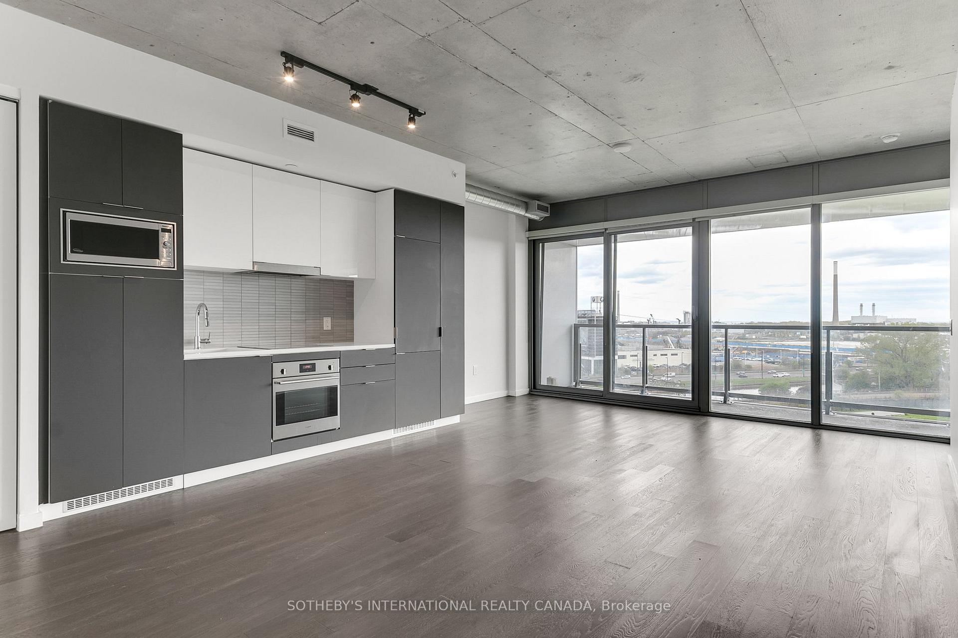 170 Bayview Avenue 820, Toronto Unit: 820
