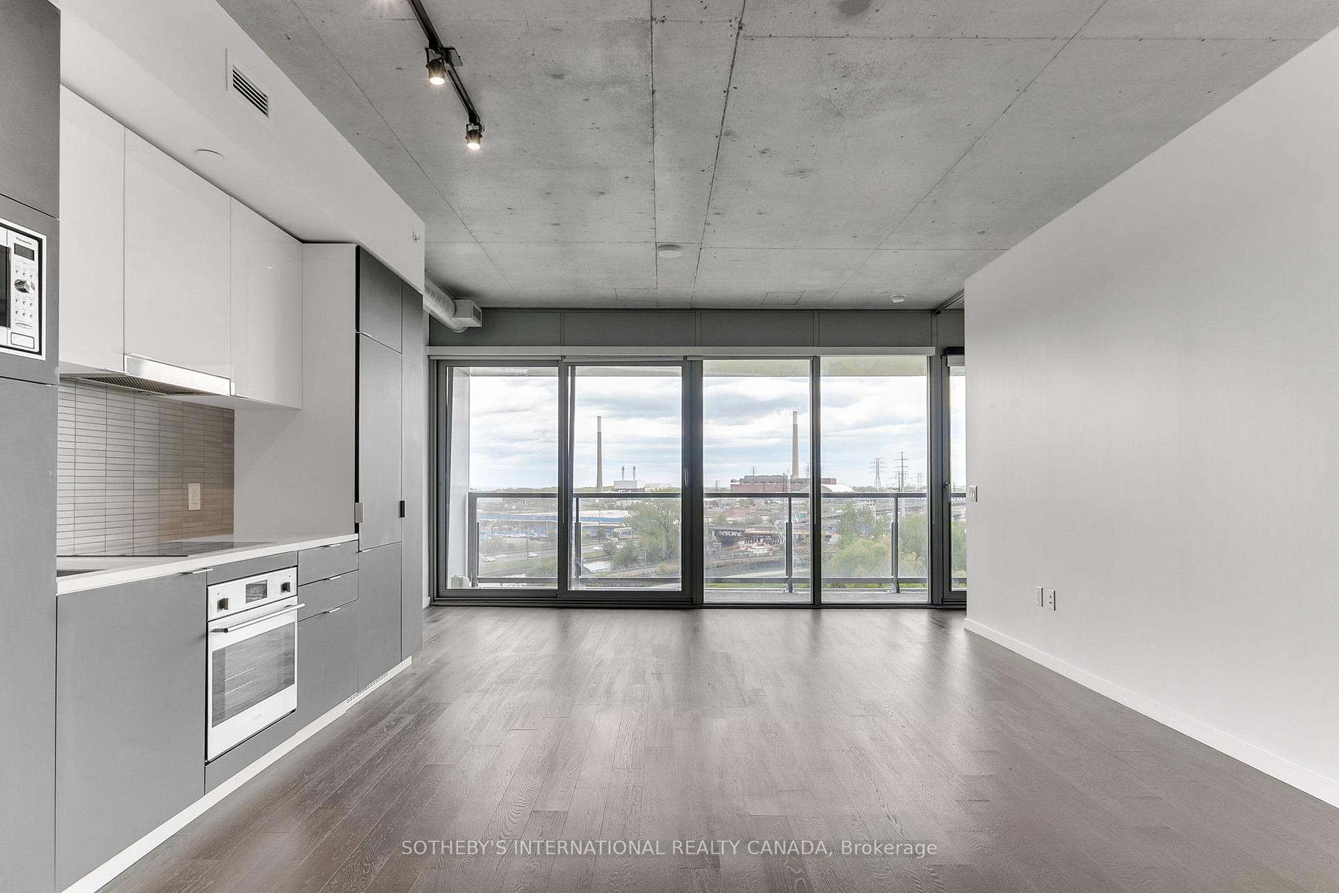 170 Bayview Avenue 820, Toronto Unit: 820
