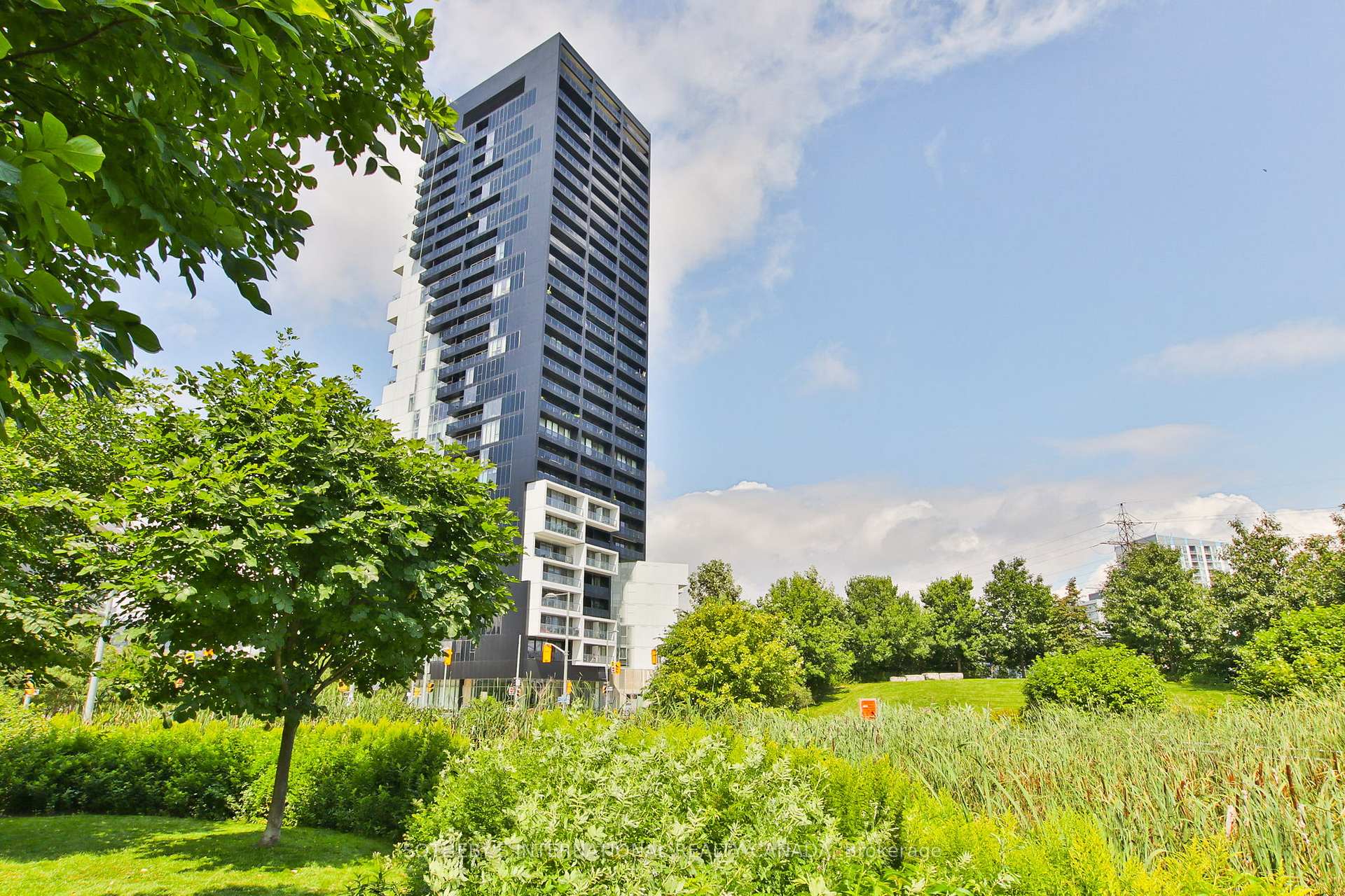 170 Bayview Avenue 820, Toronto Unit: 820