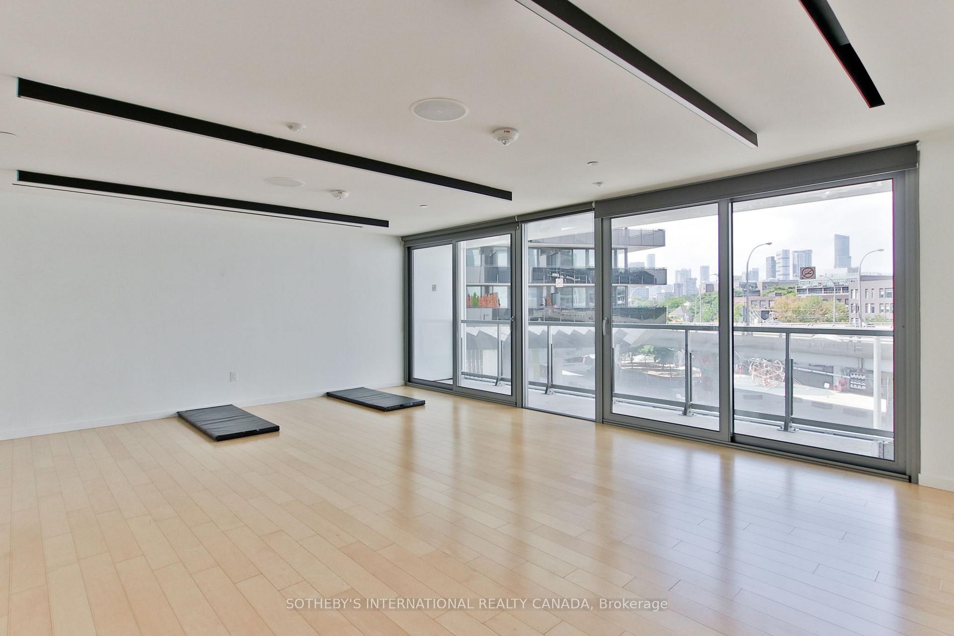 170 Bayview Avenue 820, Toronto Unit: 820