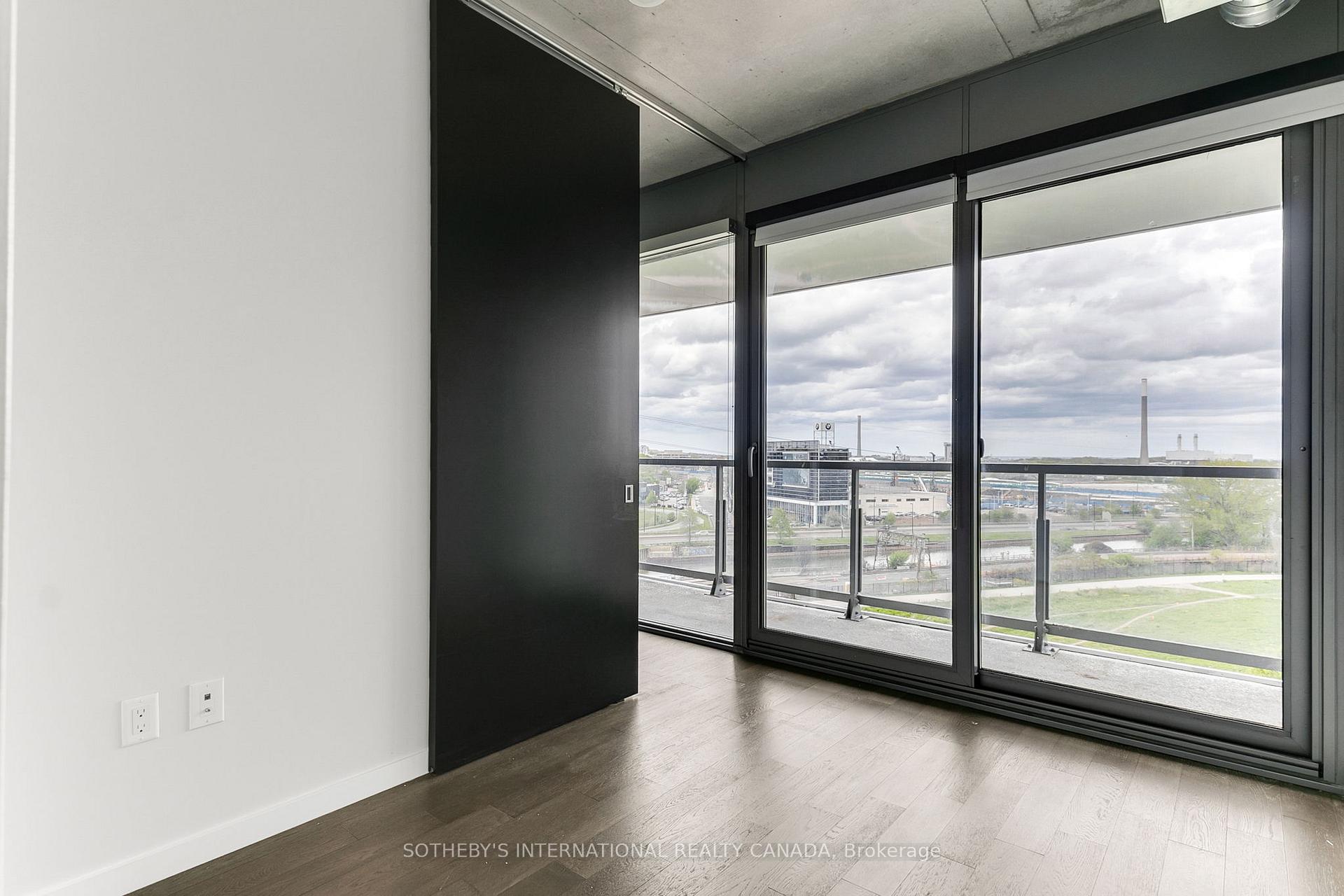 170 Bayview Avenue 820, Toronto Unit: 820
