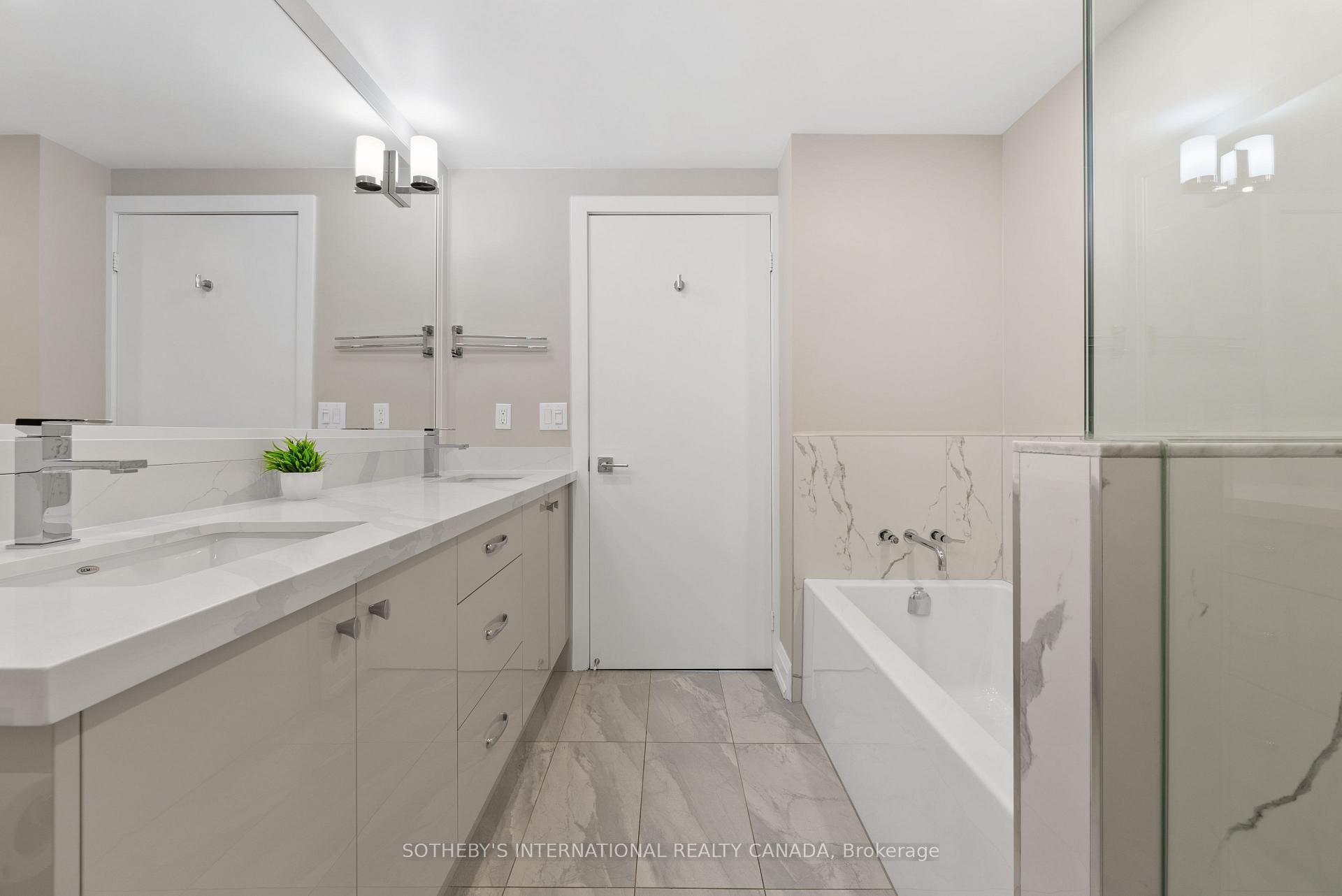 438 King Street W 1501, Toronto Unit: 1501