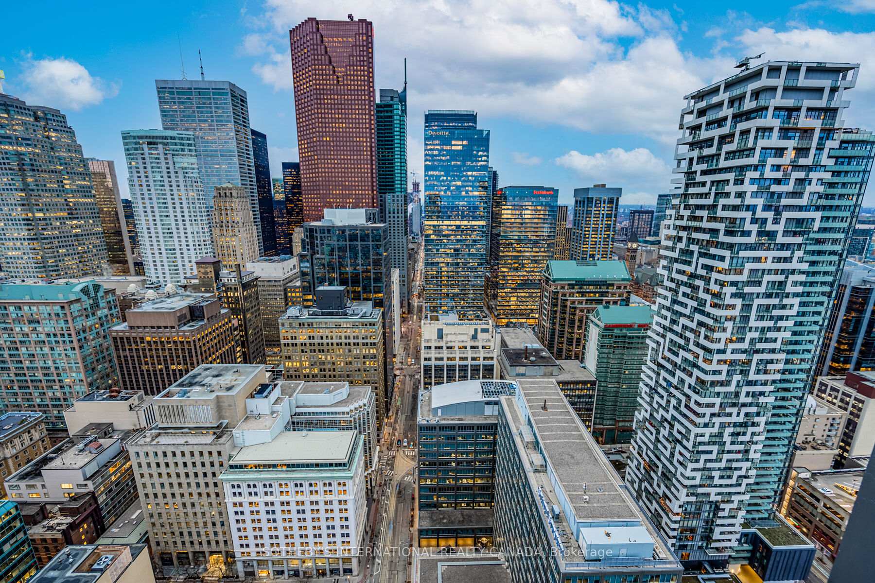 33 Lombard Street 4301, Toronto Unit: 4301