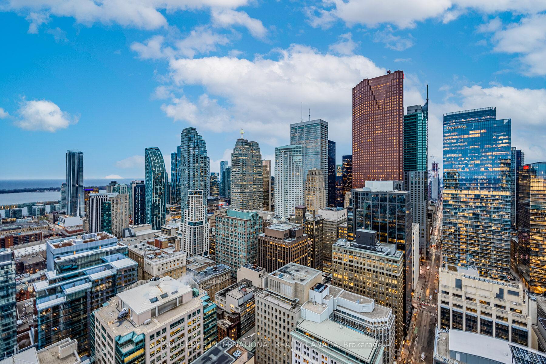 33 Lombard Street 4301, Toronto Unit: 4301