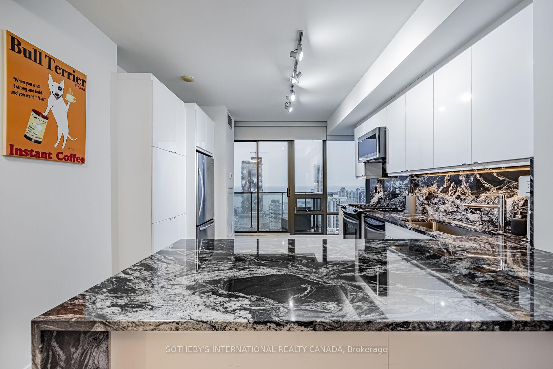 33 Lombard Street 4301, Toronto Unit: 4301
