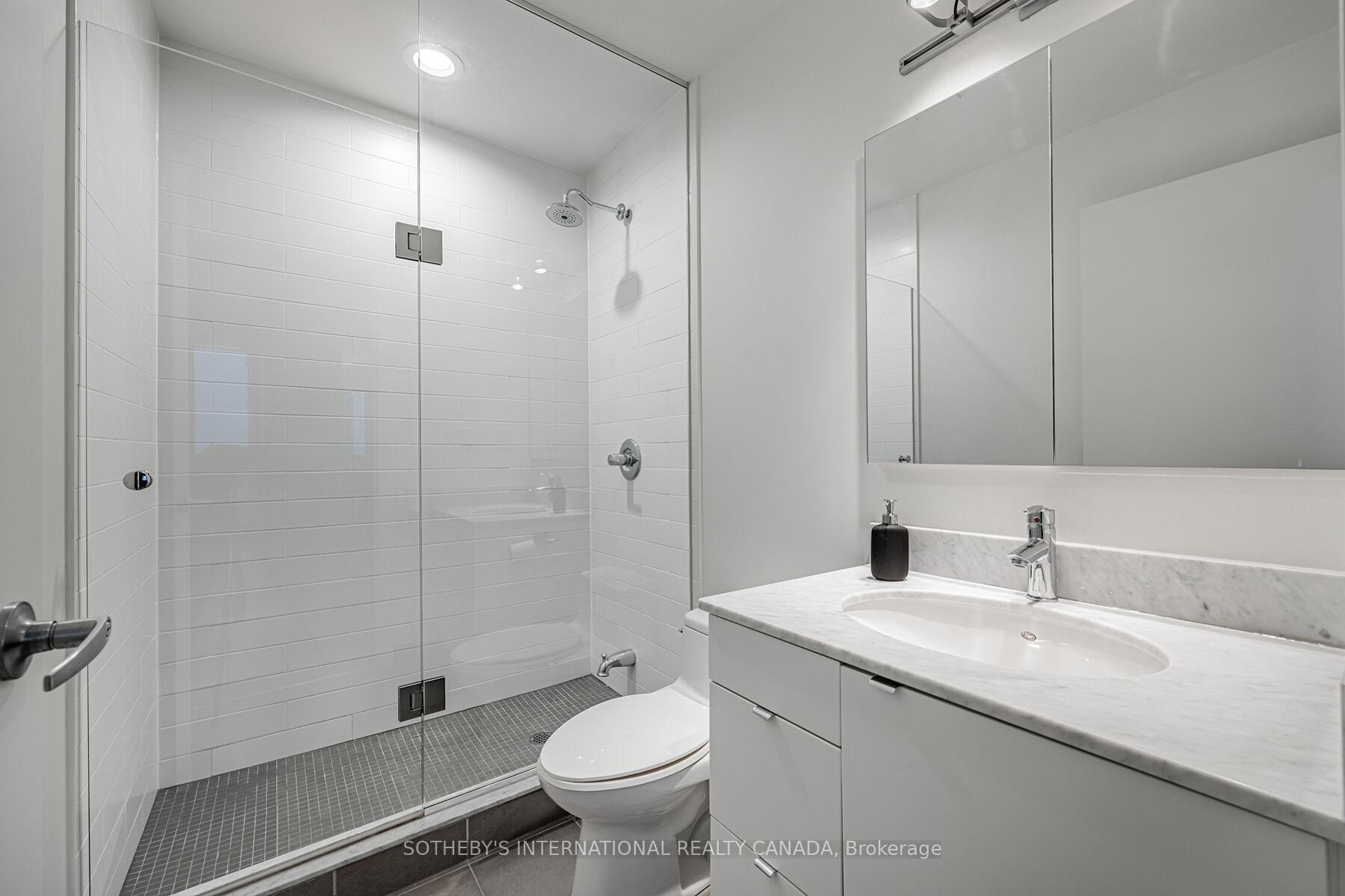 33 Lombard Street 4301, Toronto Unit: 4301