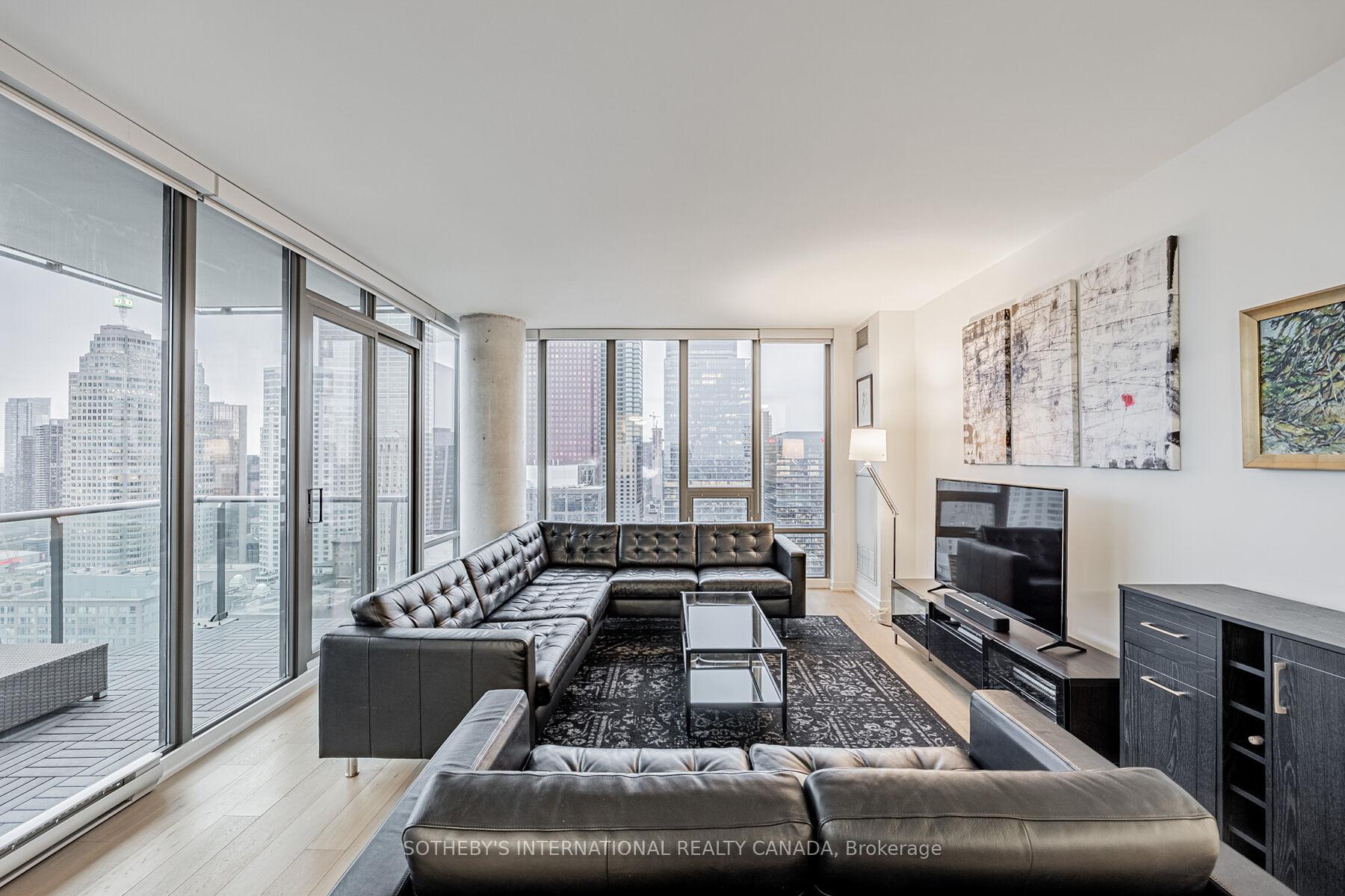 33 Lombard Street 4301, Toronto Unit: 4301
