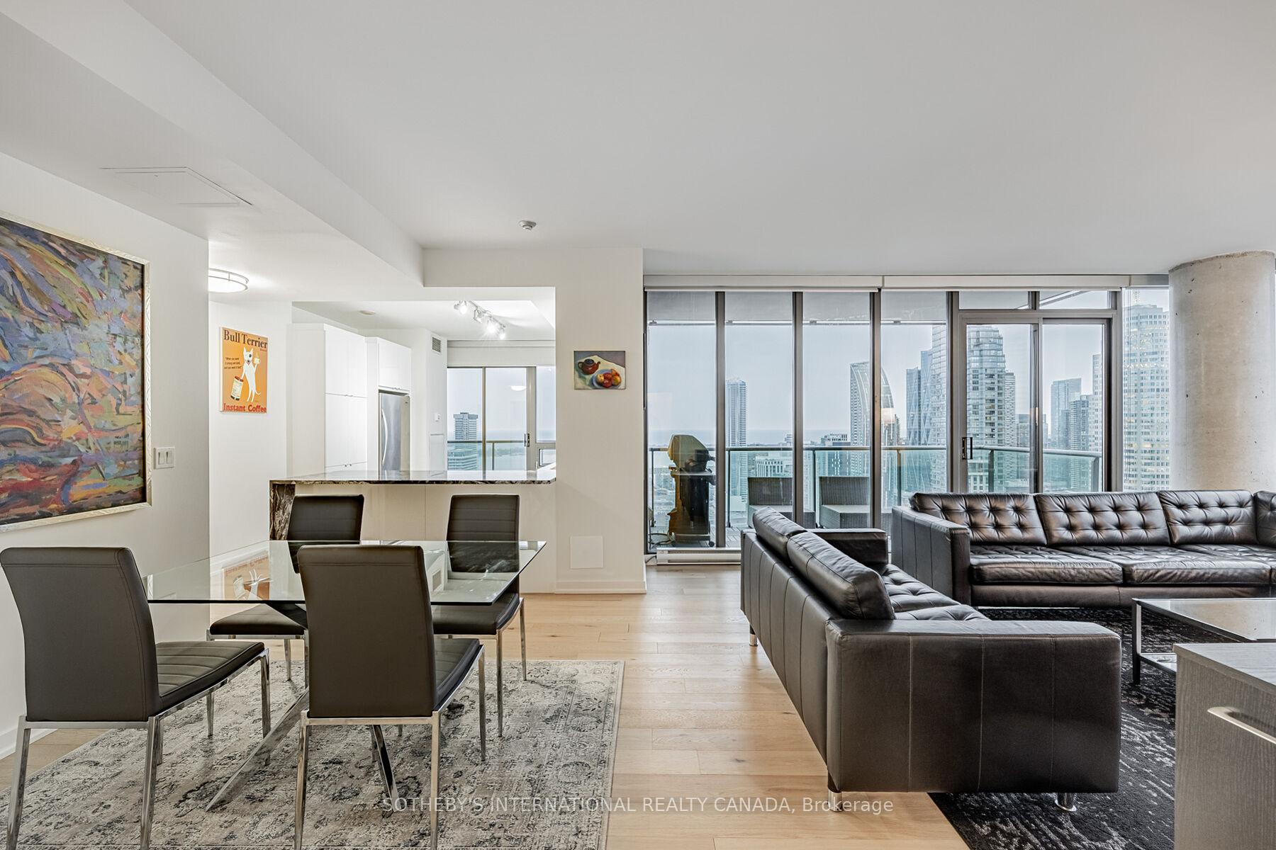 33 Lombard Street 4301, Toronto Unit: 4301