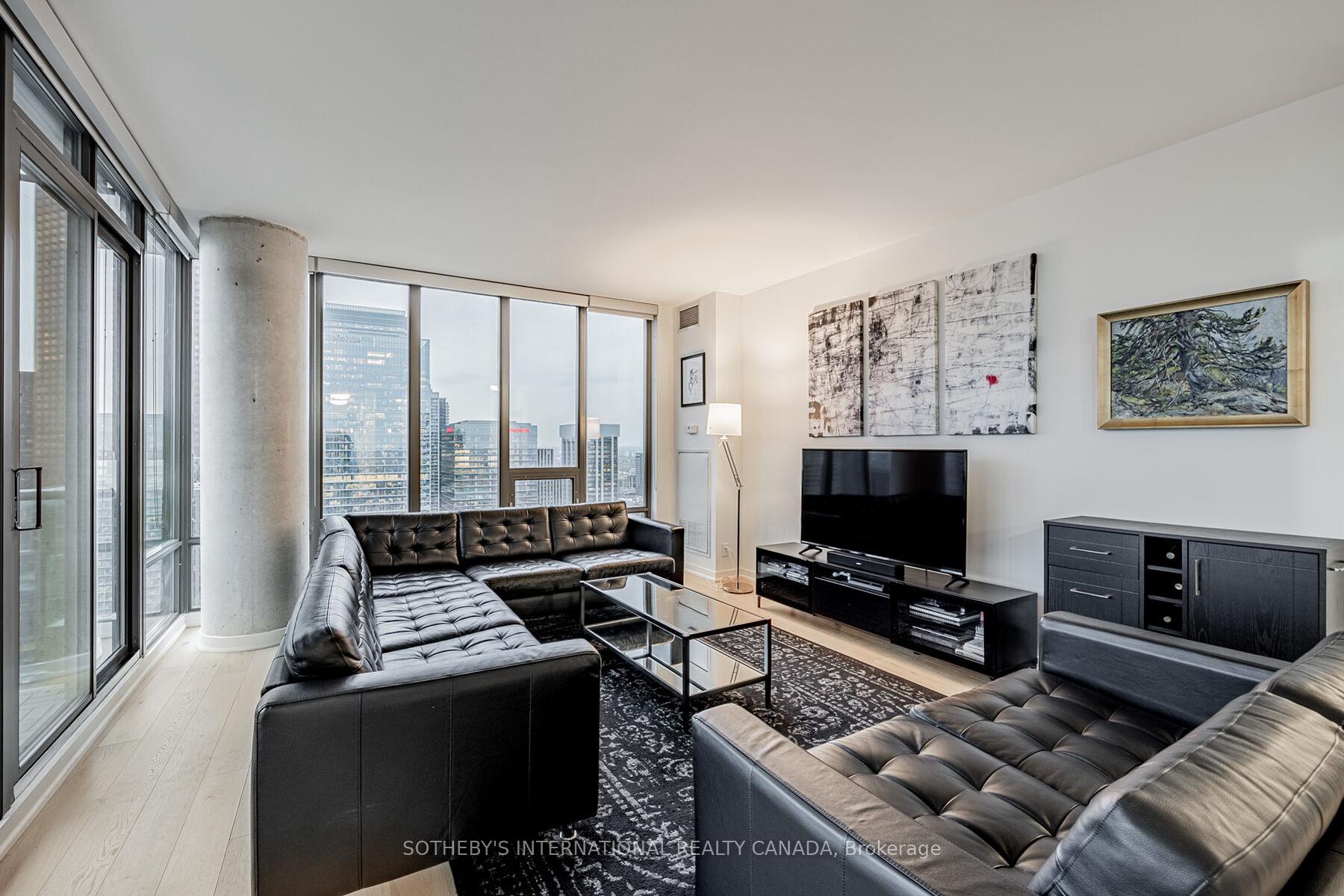 33 Lombard Street 4301, Toronto Unit: 4301