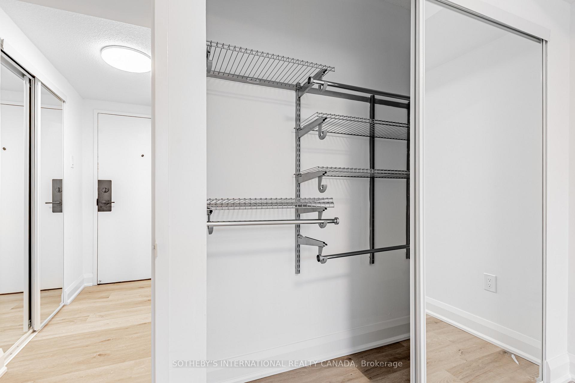 191 Sherbourne Street 1415, Toronto Unit: 1415