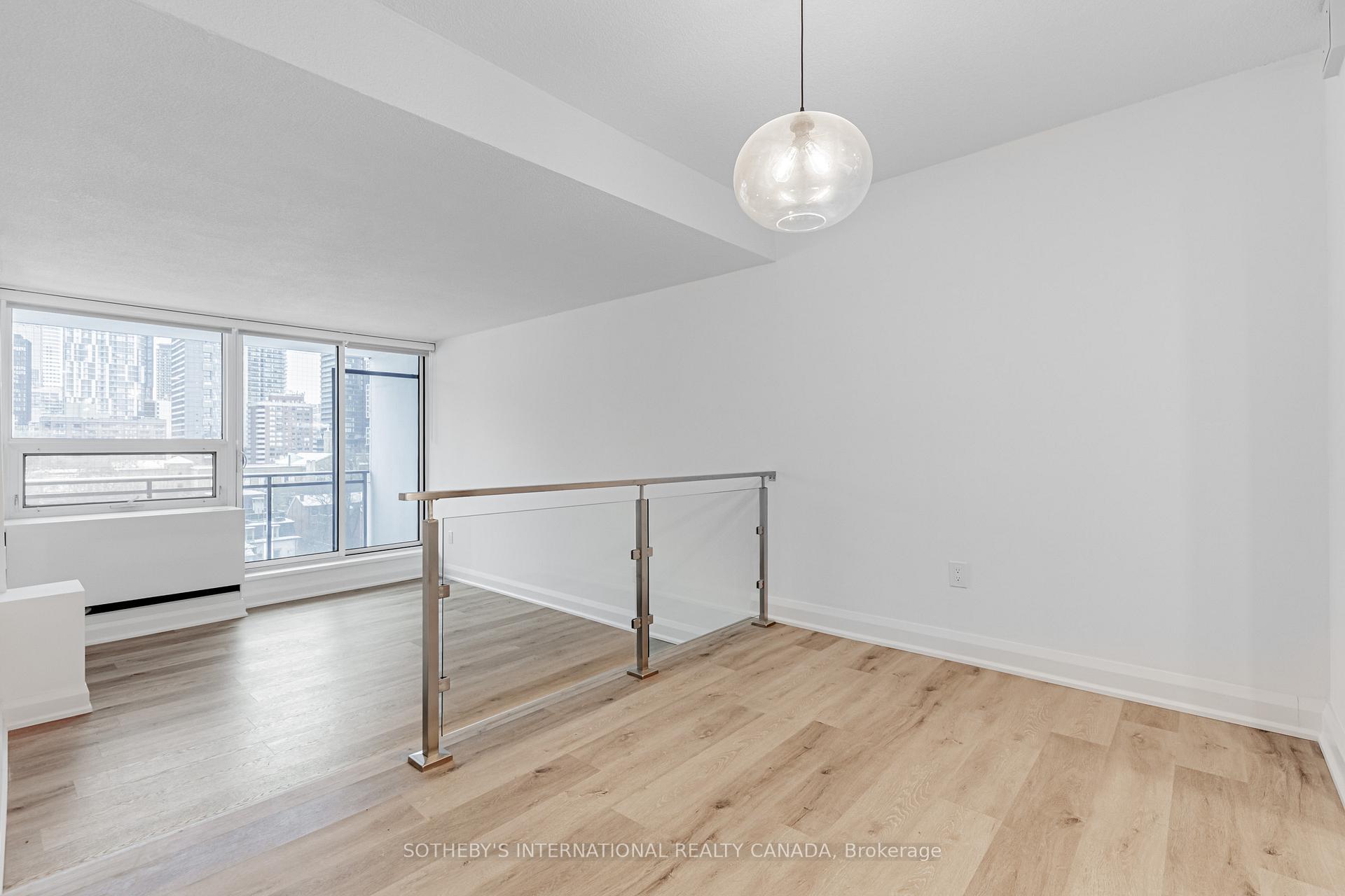 191 Sherbourne Street 1415, Toronto Unit: 1415