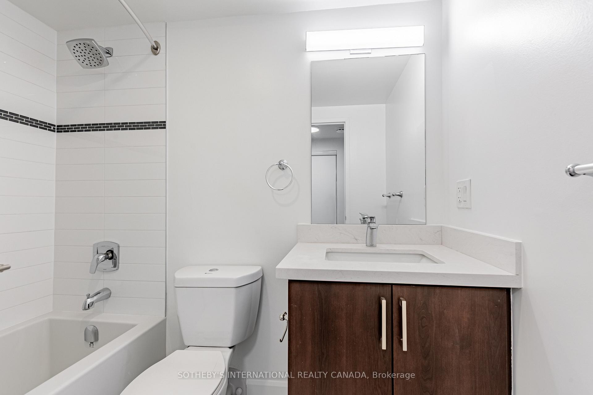 191 Sherbourne Street 1718, Toronto Unit: 1718