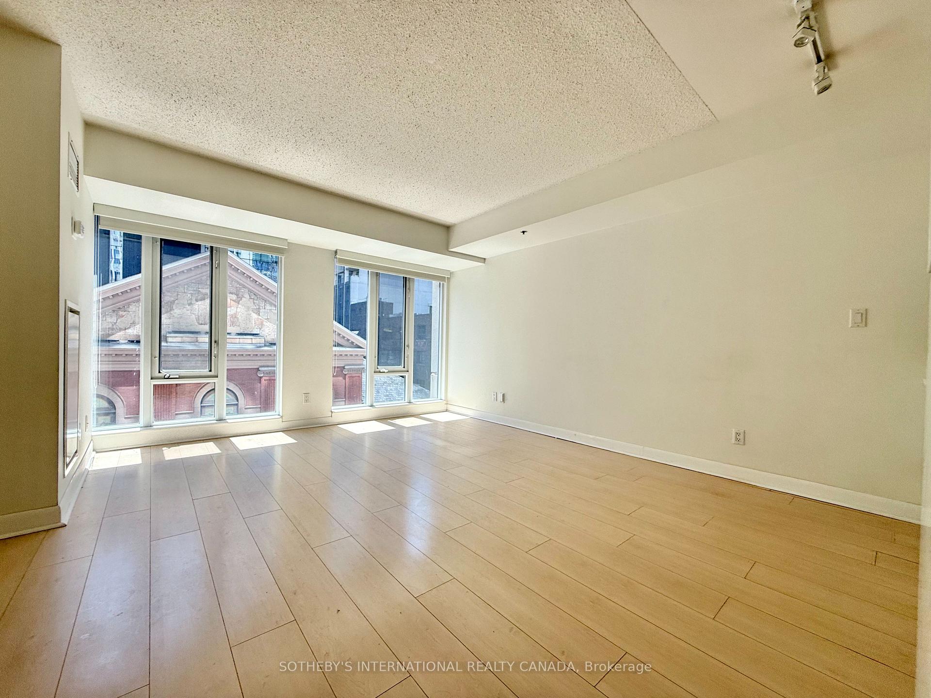 210 Victoria Street 717, Toronto Unit: 717