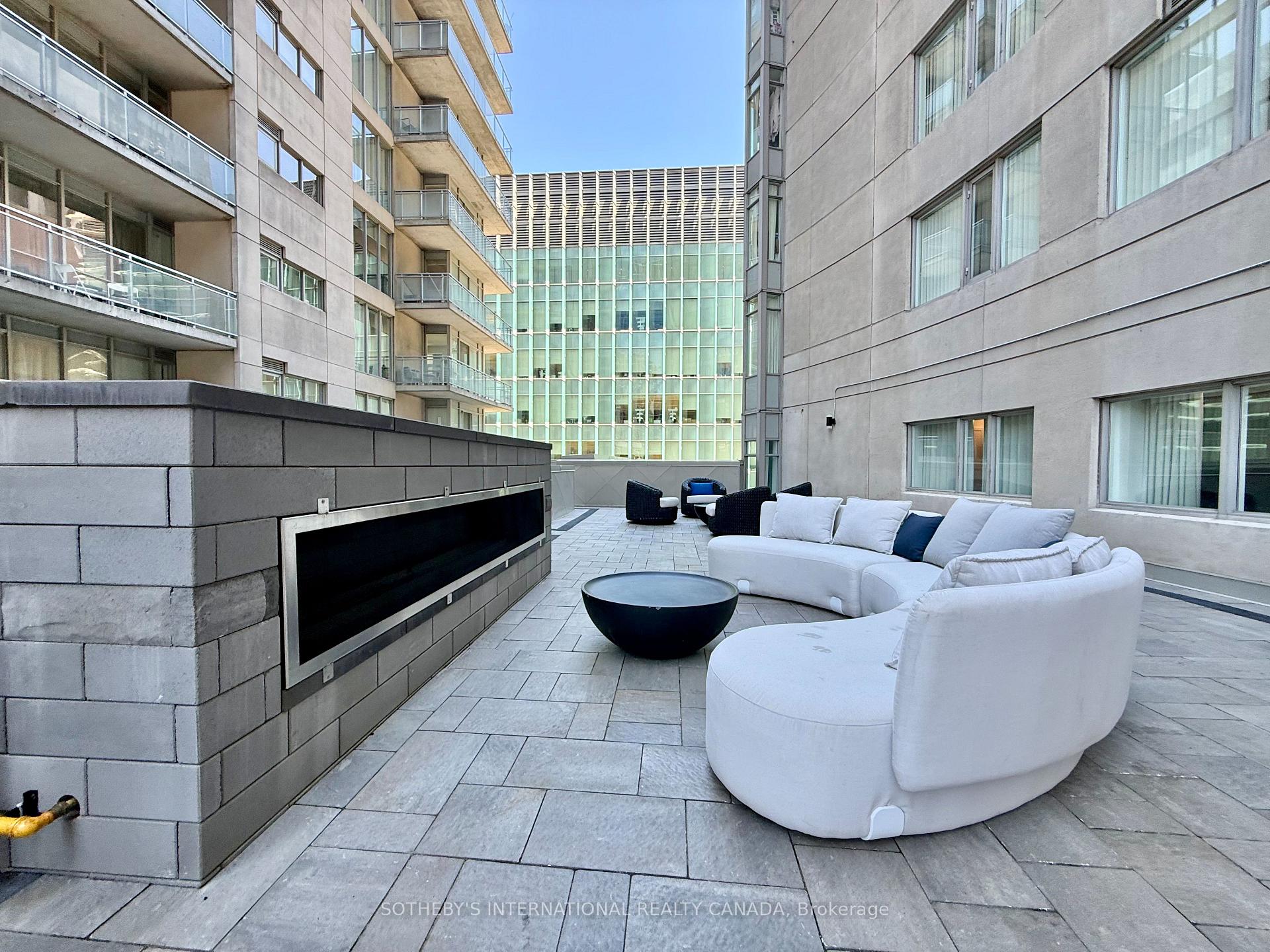 210 Victoria Street 717, Toronto Unit: 717