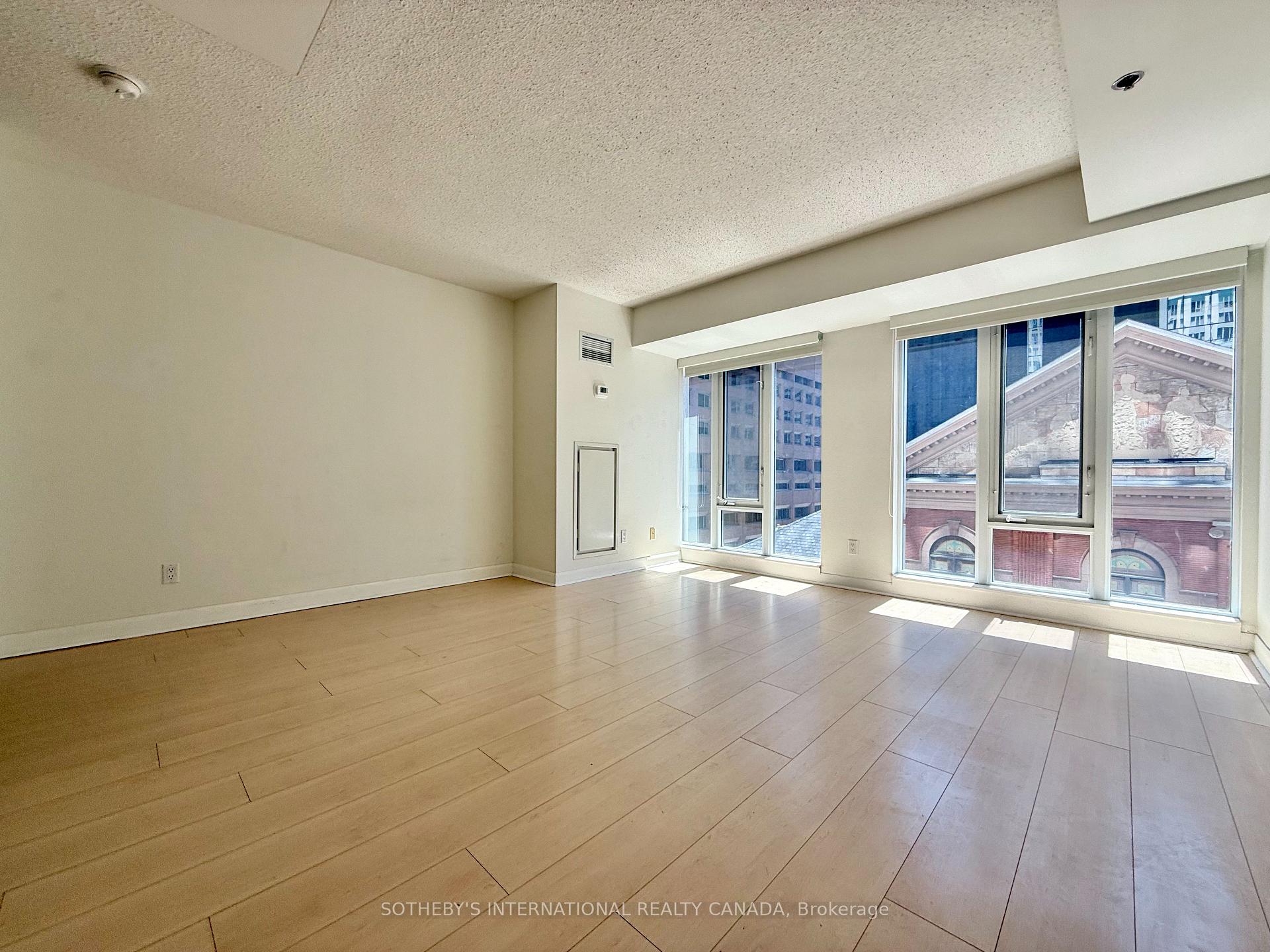 210 Victoria Street 717, Toronto Unit: 717