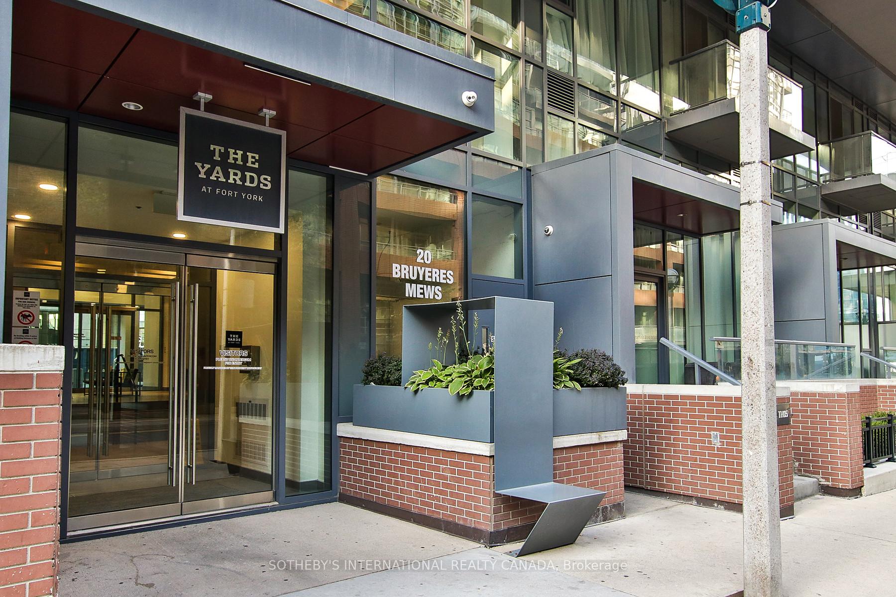20 Bruyeres Mews 902, Toronto Unit: 902