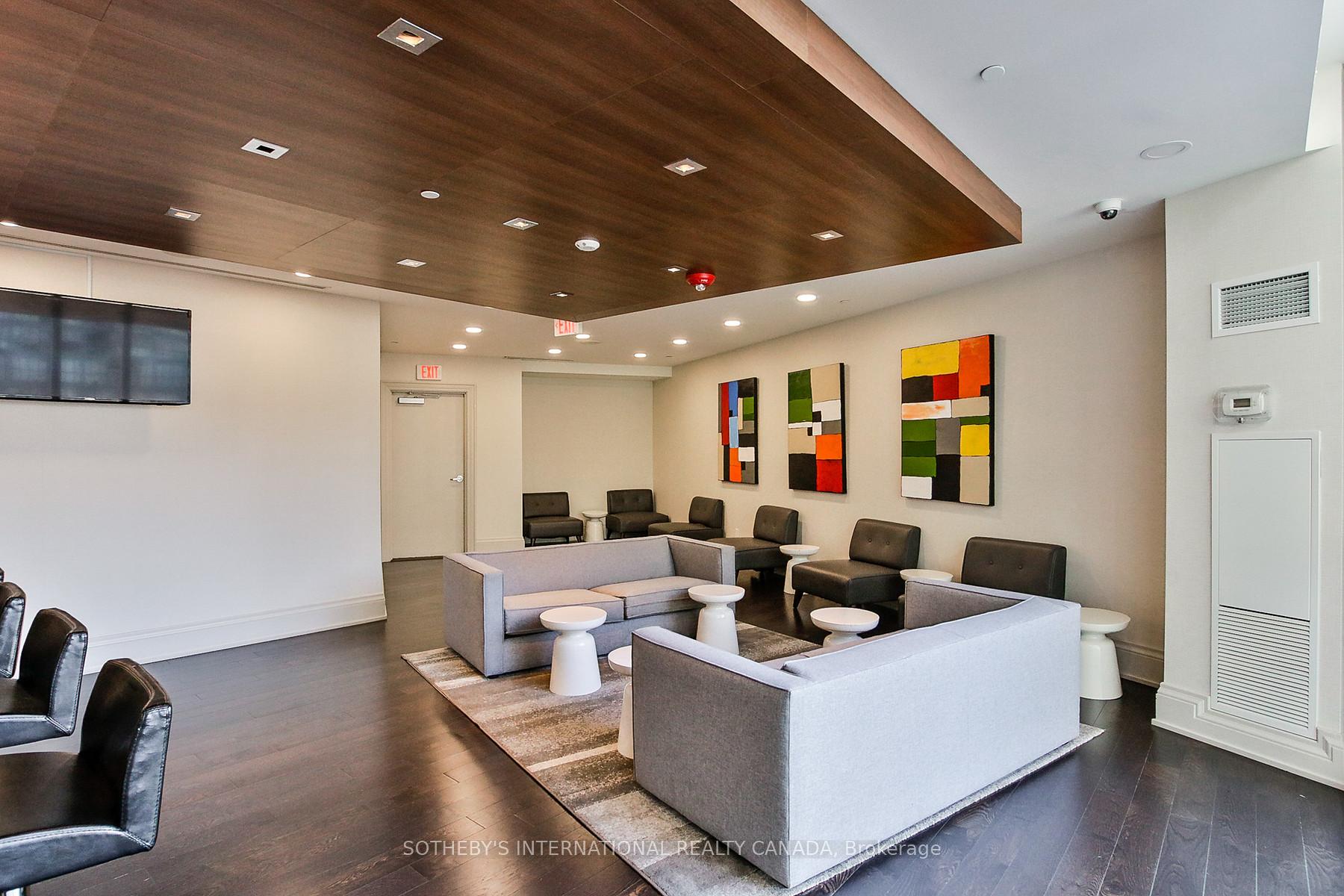 20 Bruyeres Mews 902, Toronto Unit: 902