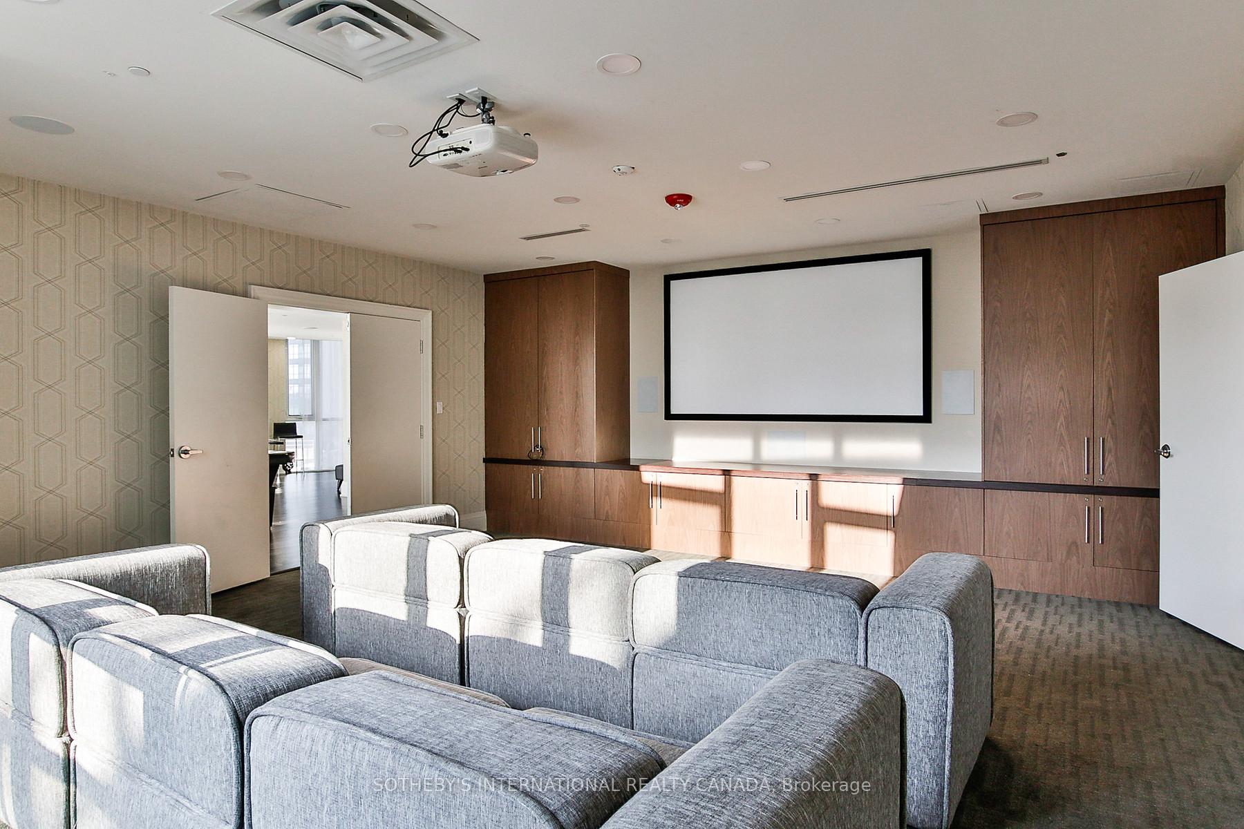 20 Bruyeres Mews 902, Toronto Unit: 902