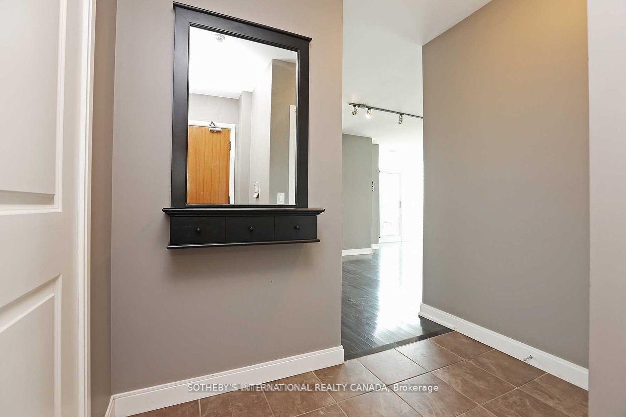 88 Broadway Avenue 1806, Toronto Unit: 1806