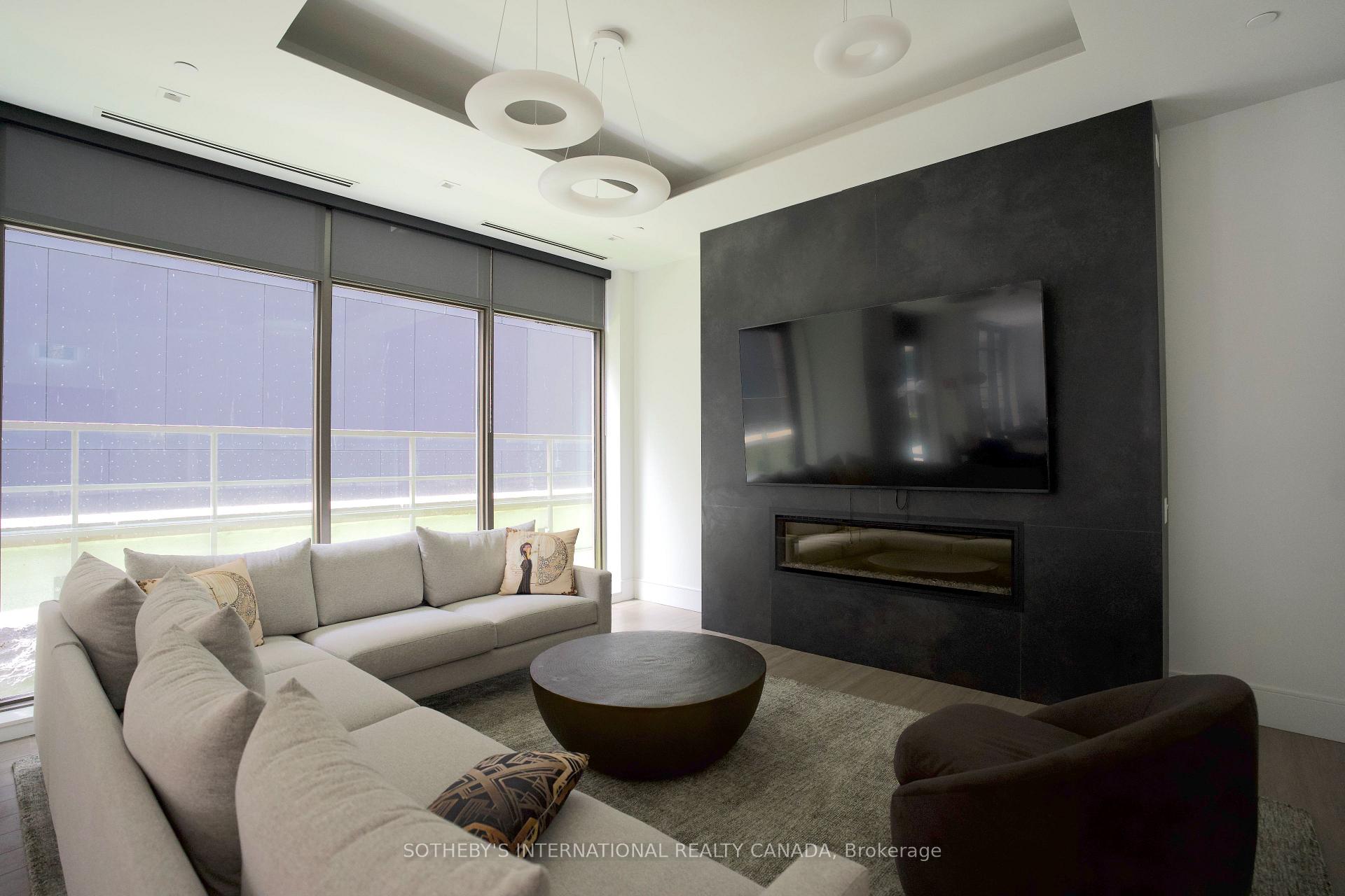 8 Widmer Street 3209, Toronto Unit: 3209