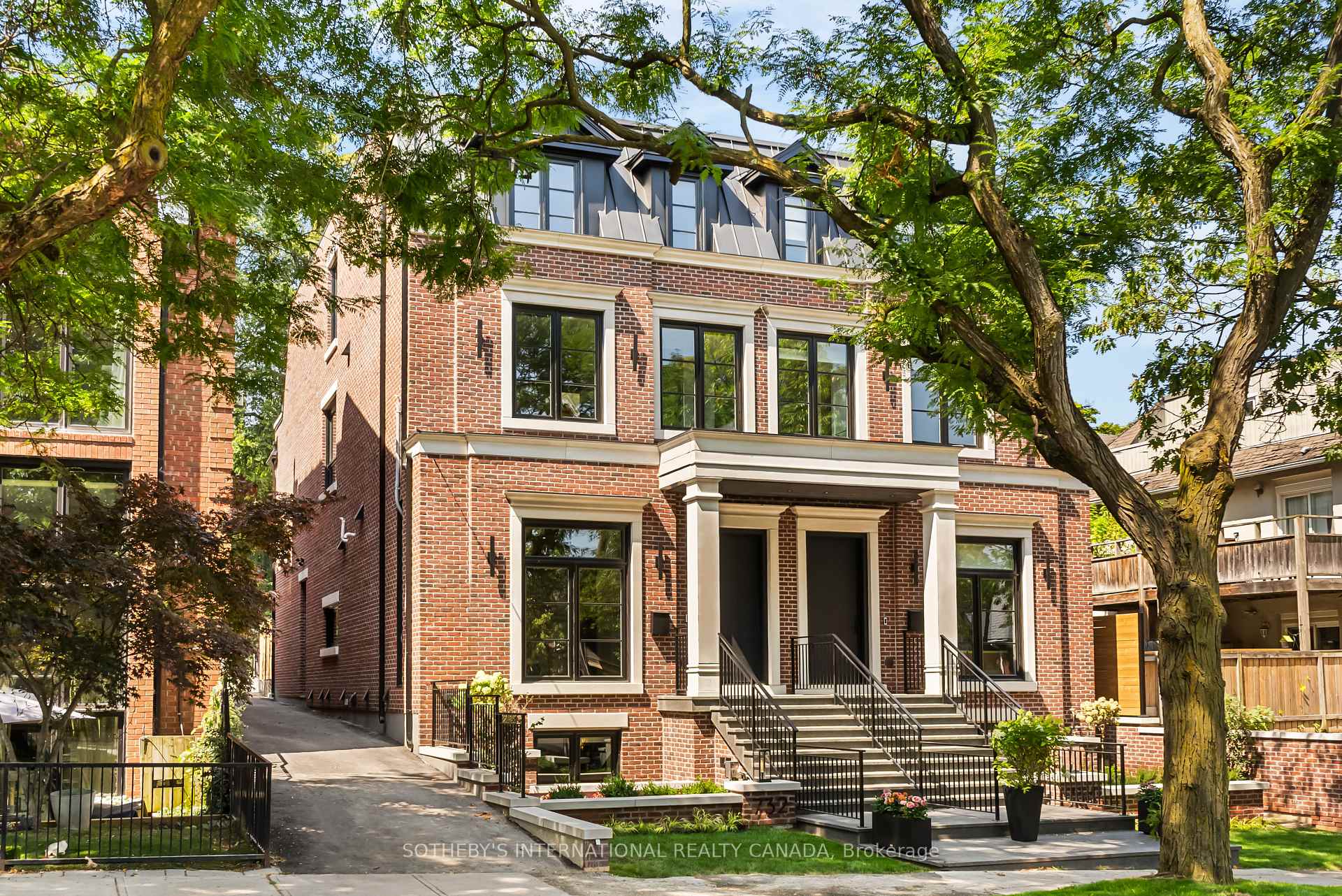 734 Avenue Road, Toronto