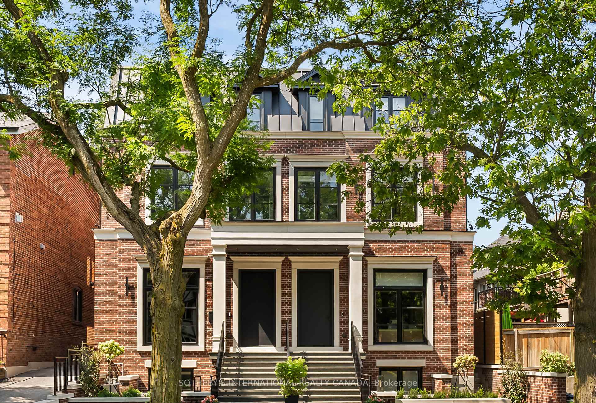 734 Avenue Road, Toronto