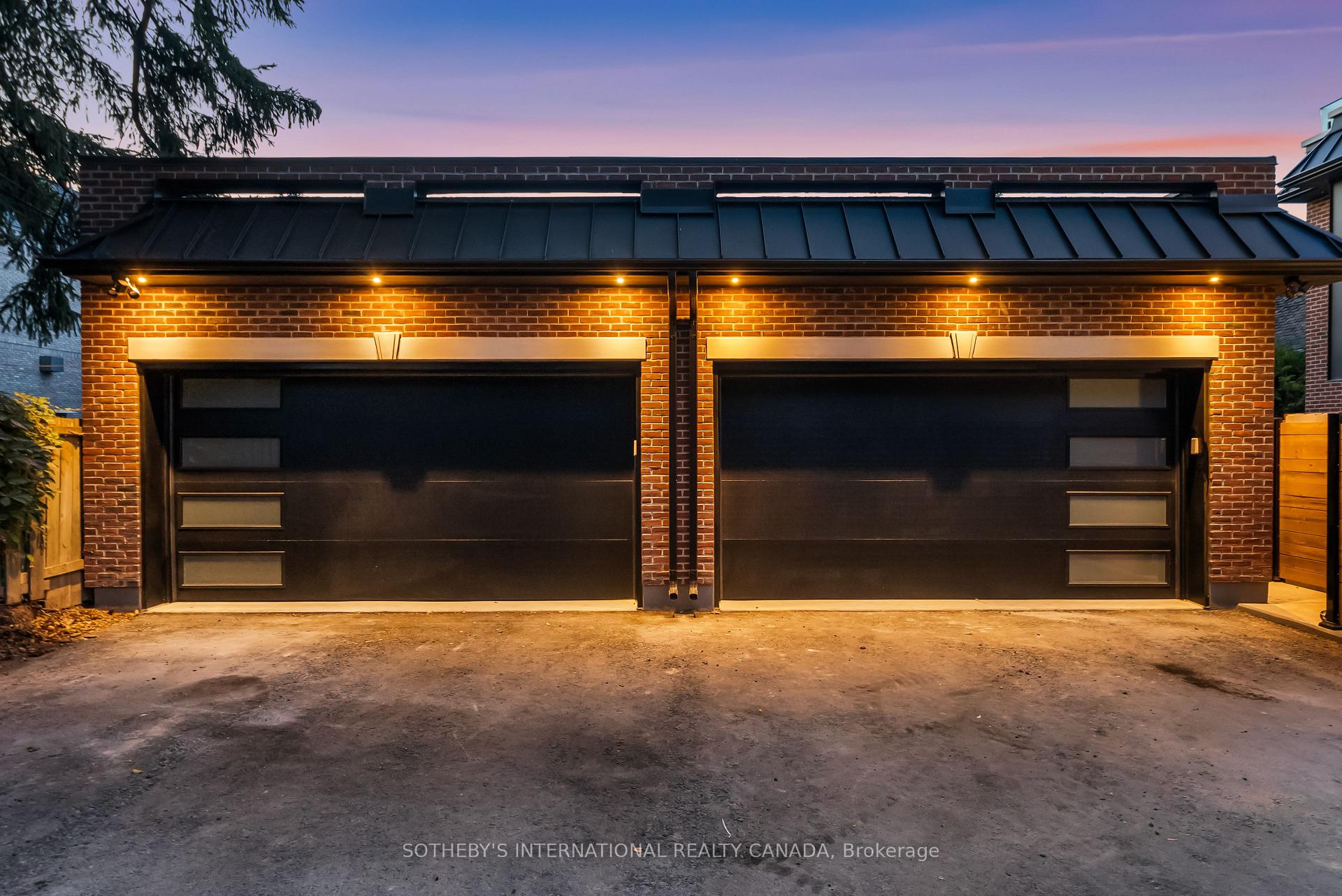 734 Avenue Road, Toronto