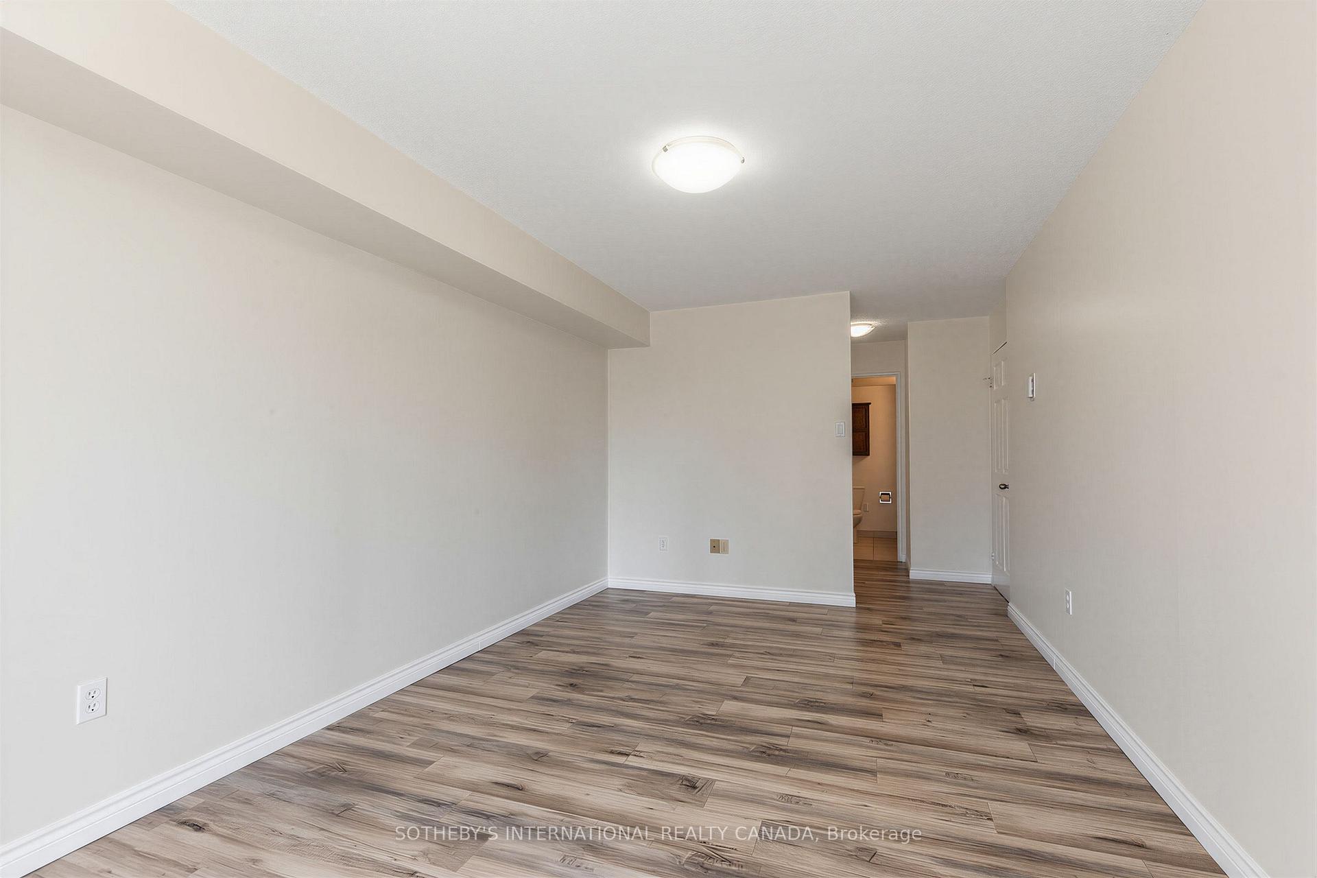 45 Carlton Street 403, Toronto Unit: 403