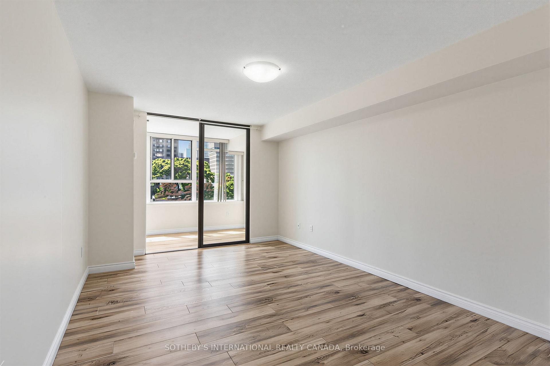 45 Carlton Street 403, Toronto Unit: 403