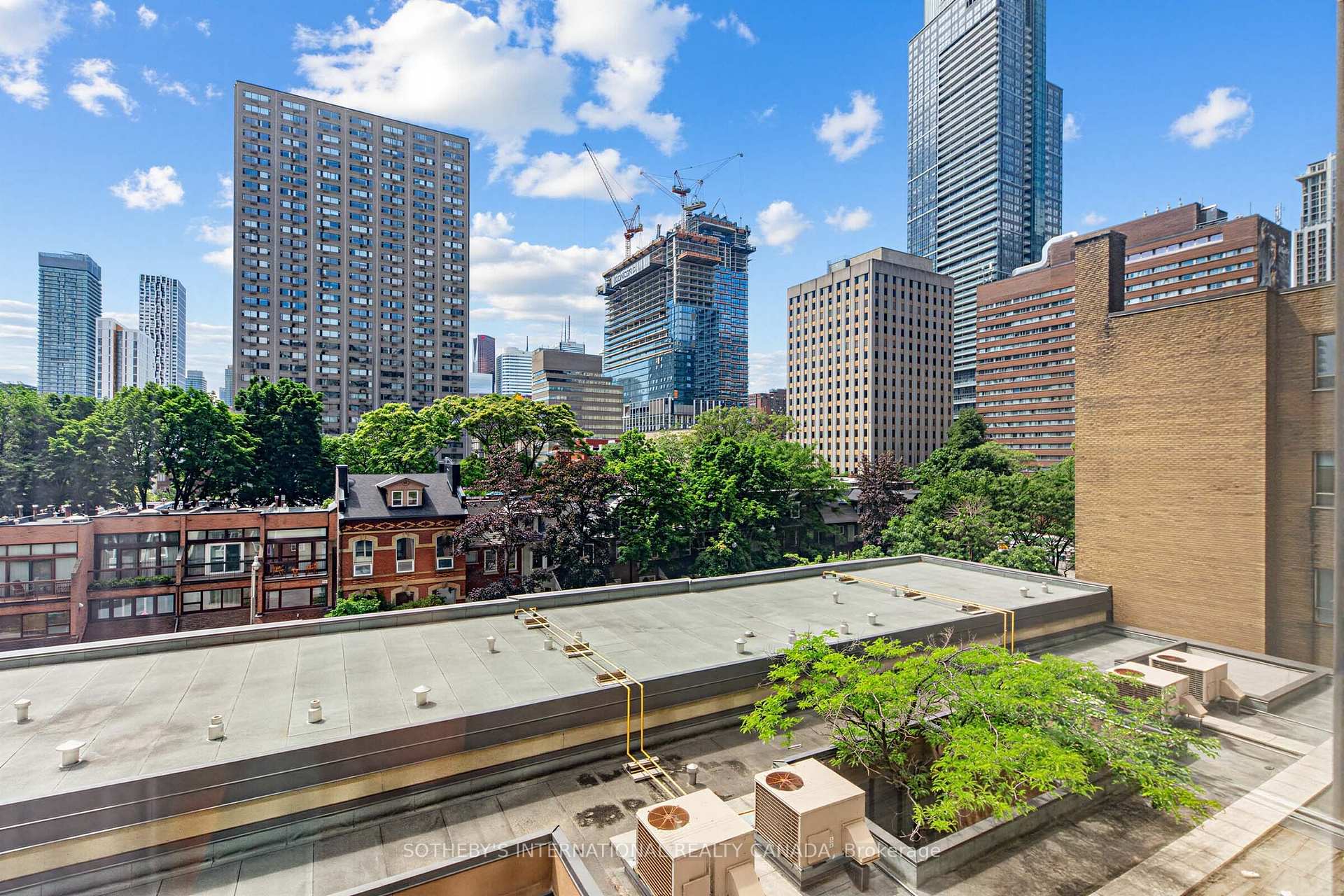 45 Carlton Street 403, Toronto Unit: 403